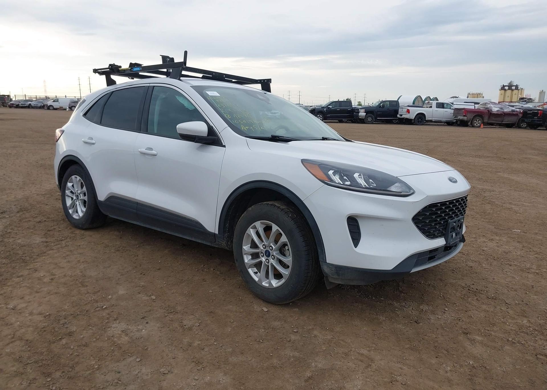 2021 FORD ESCAPE SE