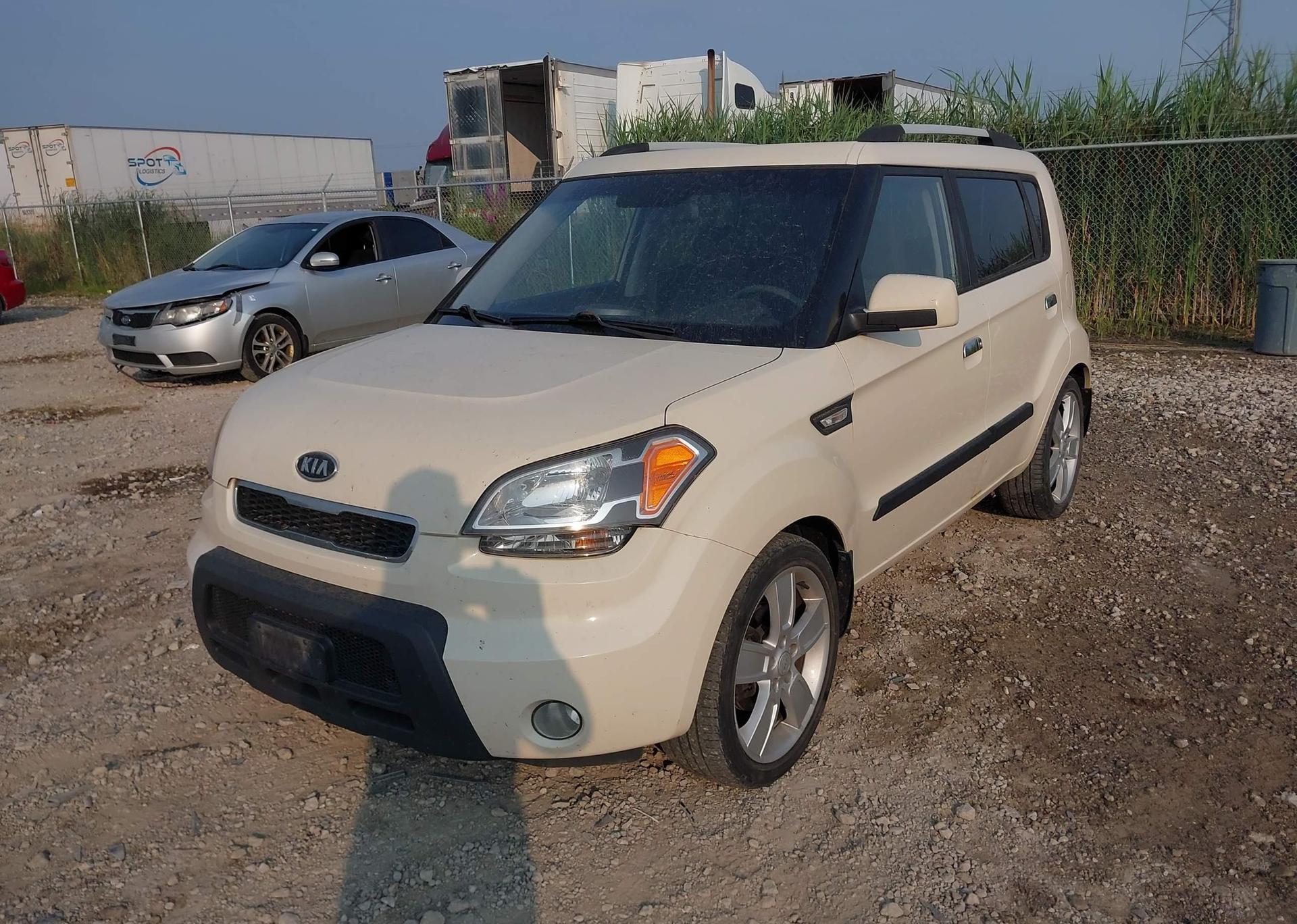 2010 KIA SOUL +