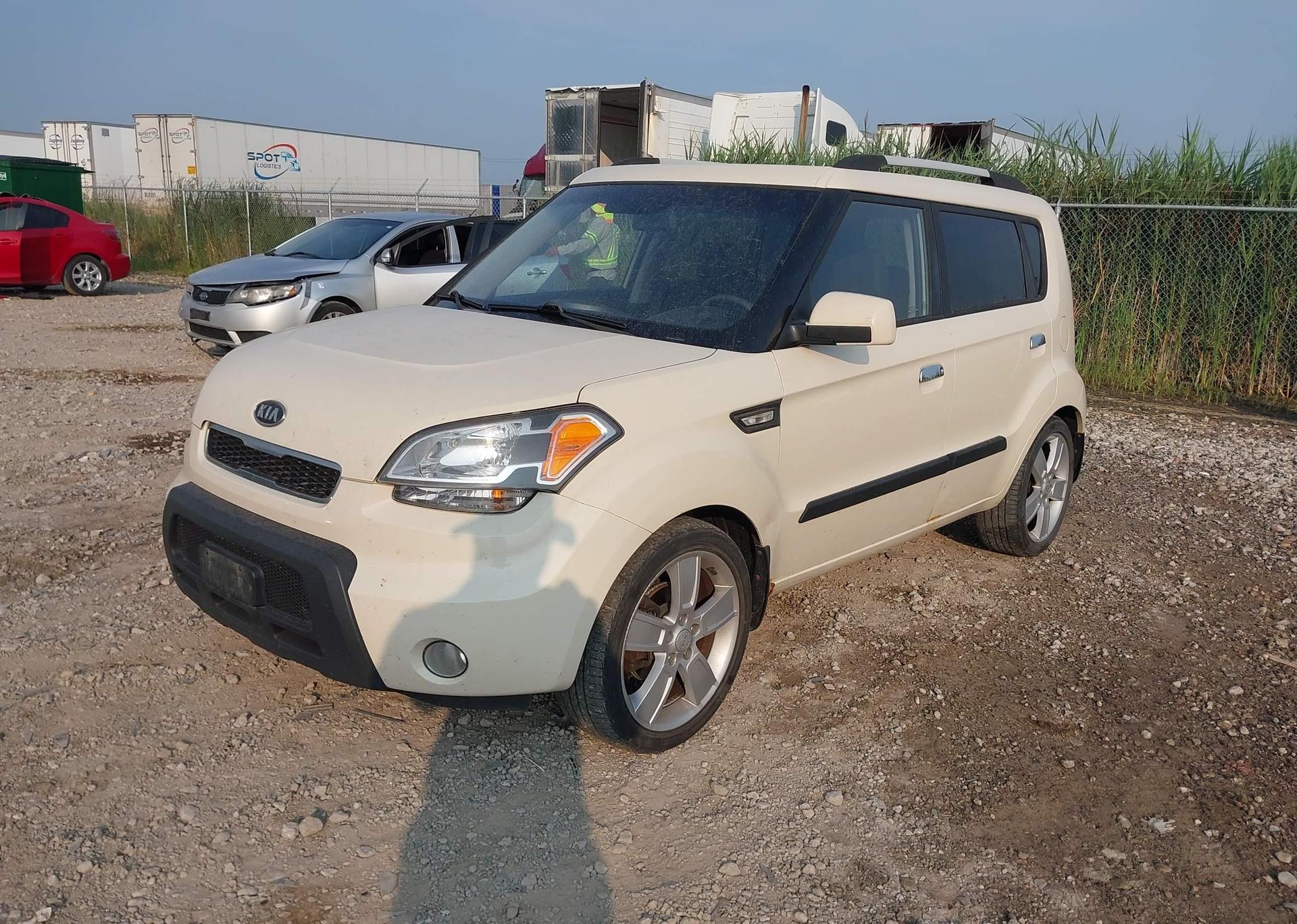 2010 KIA SOUL +
