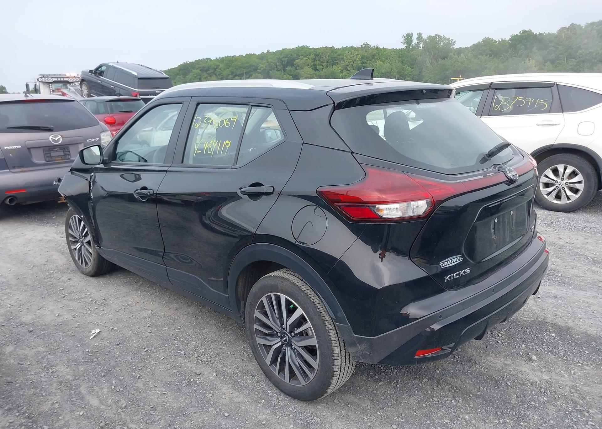 2024 NISSAN KICKS SV