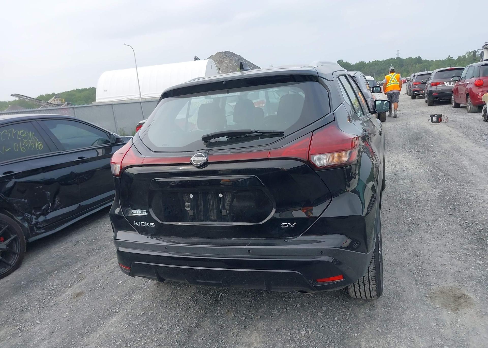 2024 NISSAN KICKS SV