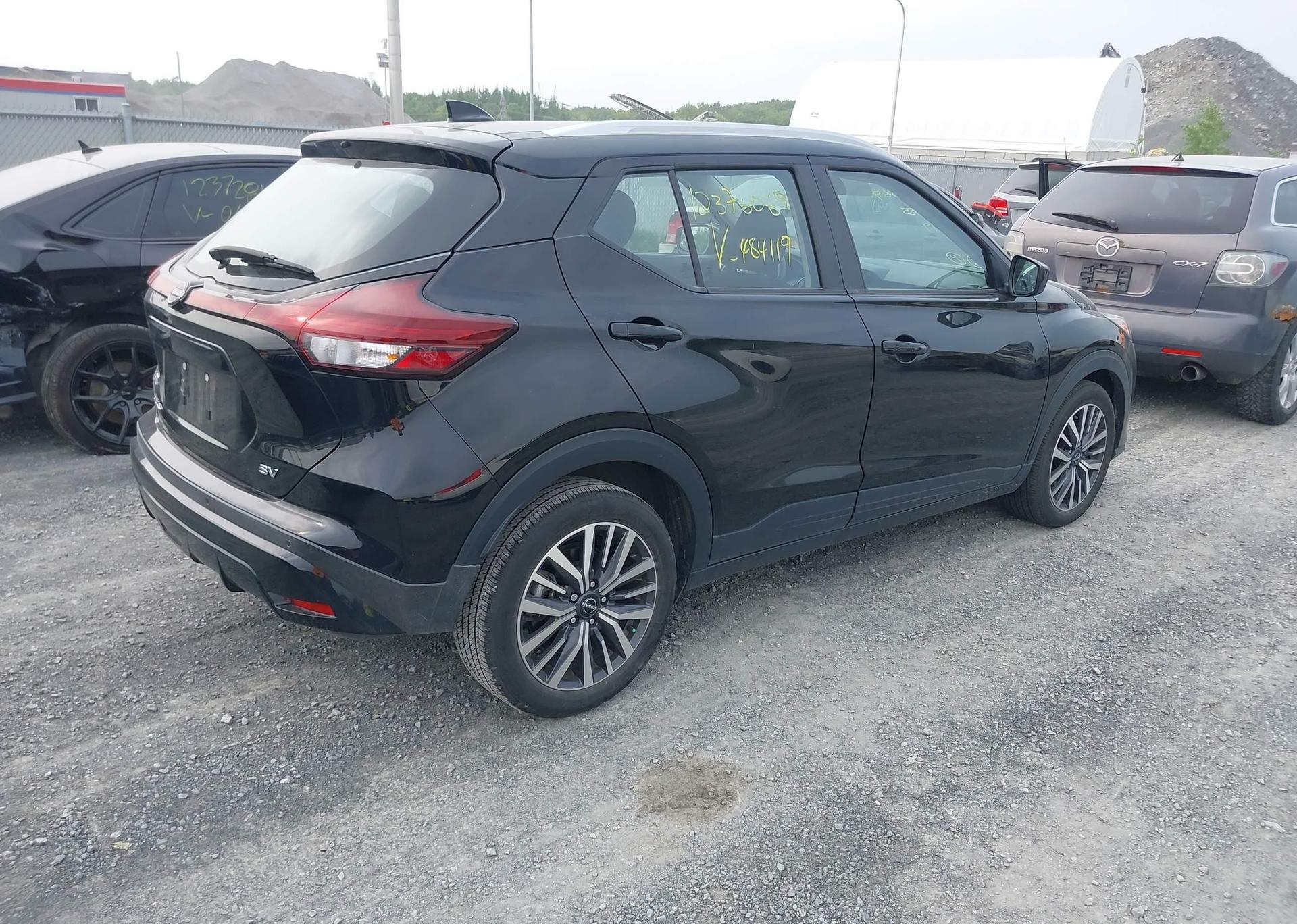 2024 NISSAN KICKS SV