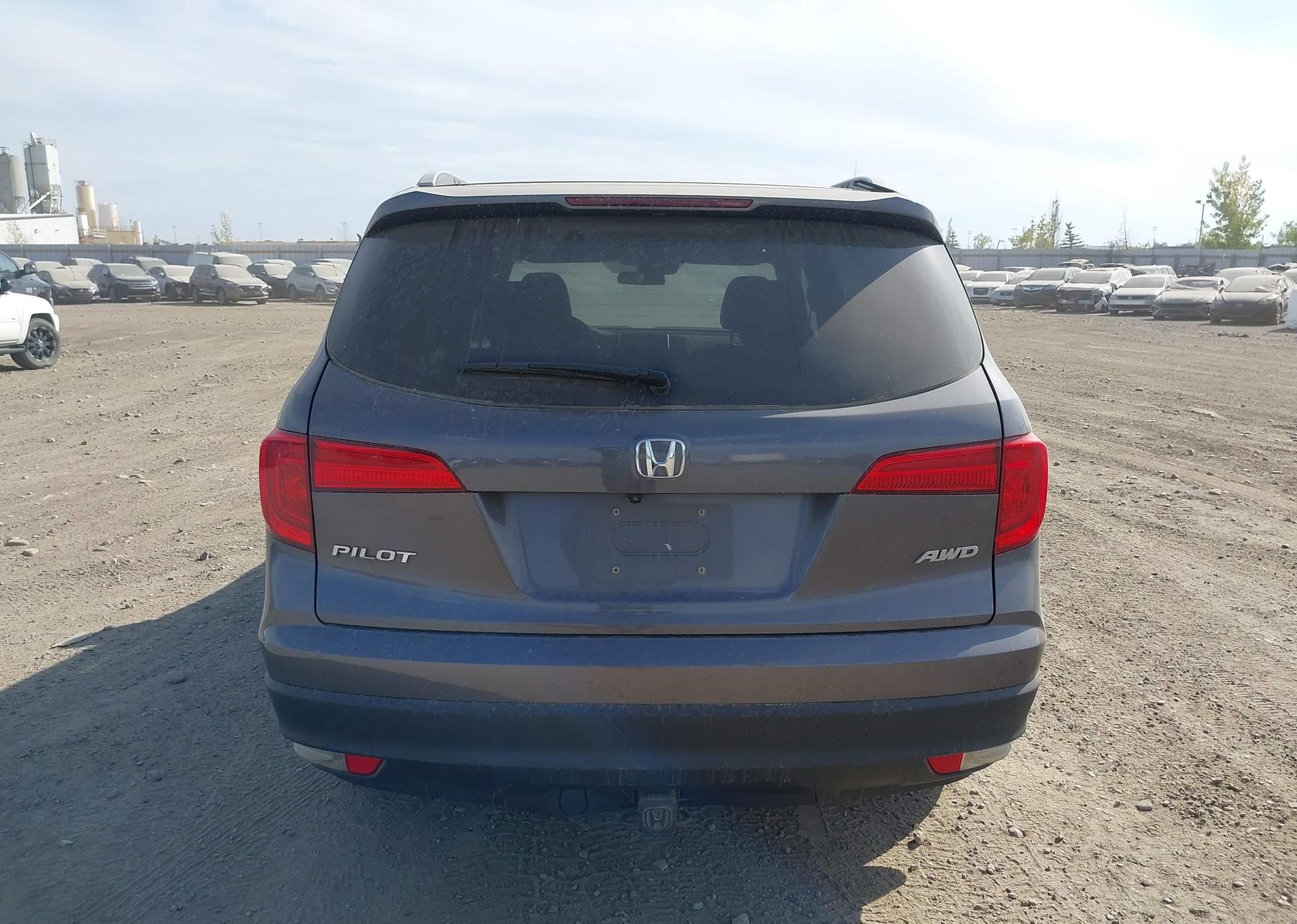 2017 HONDA PILOT EX