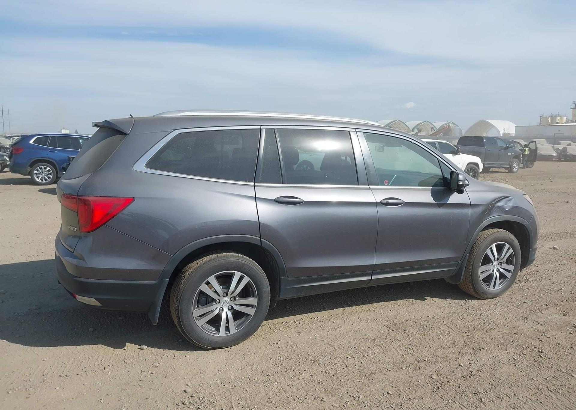 2017 HONDA PILOT EX