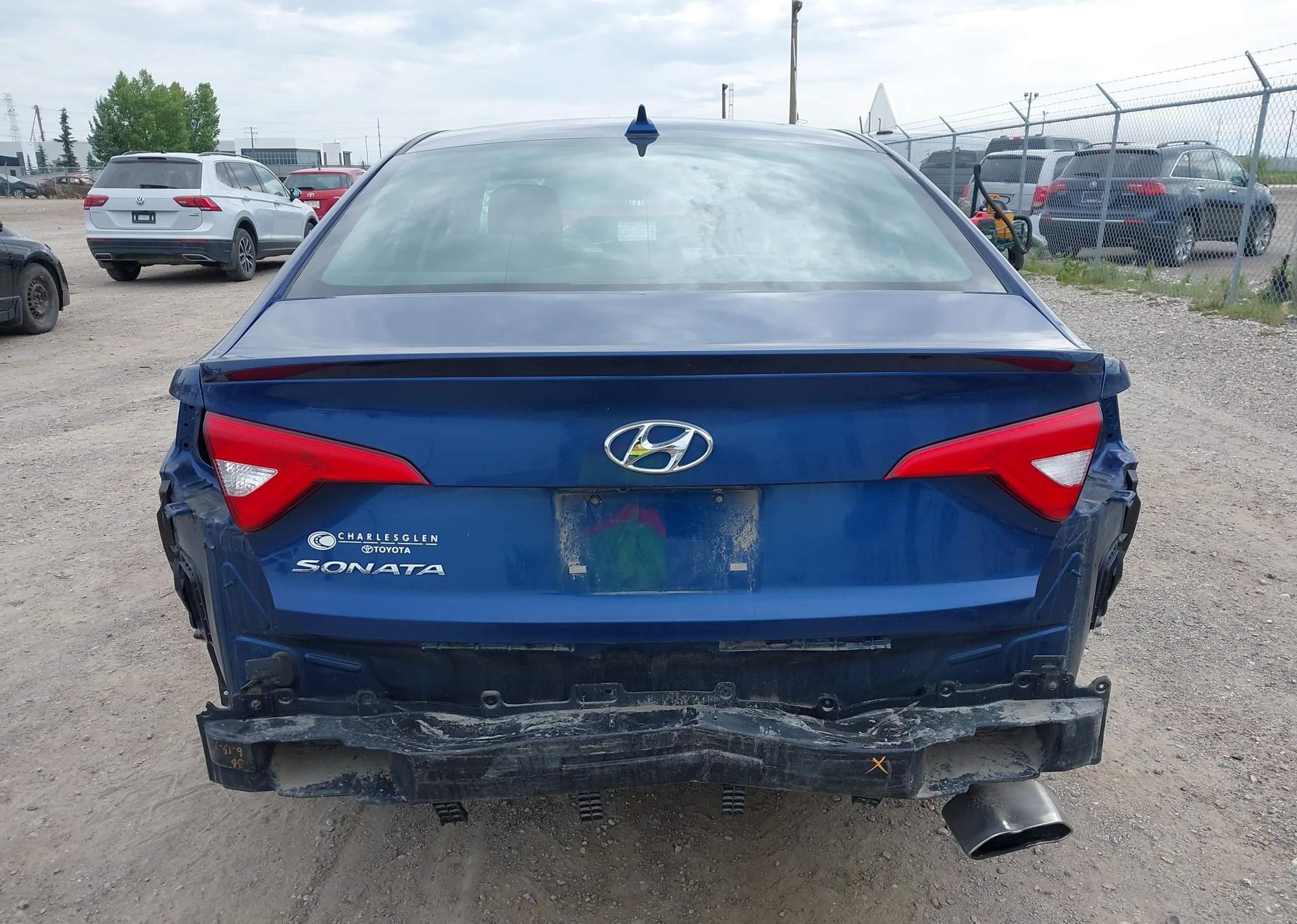 2017 HYUNDAI SONATA SE