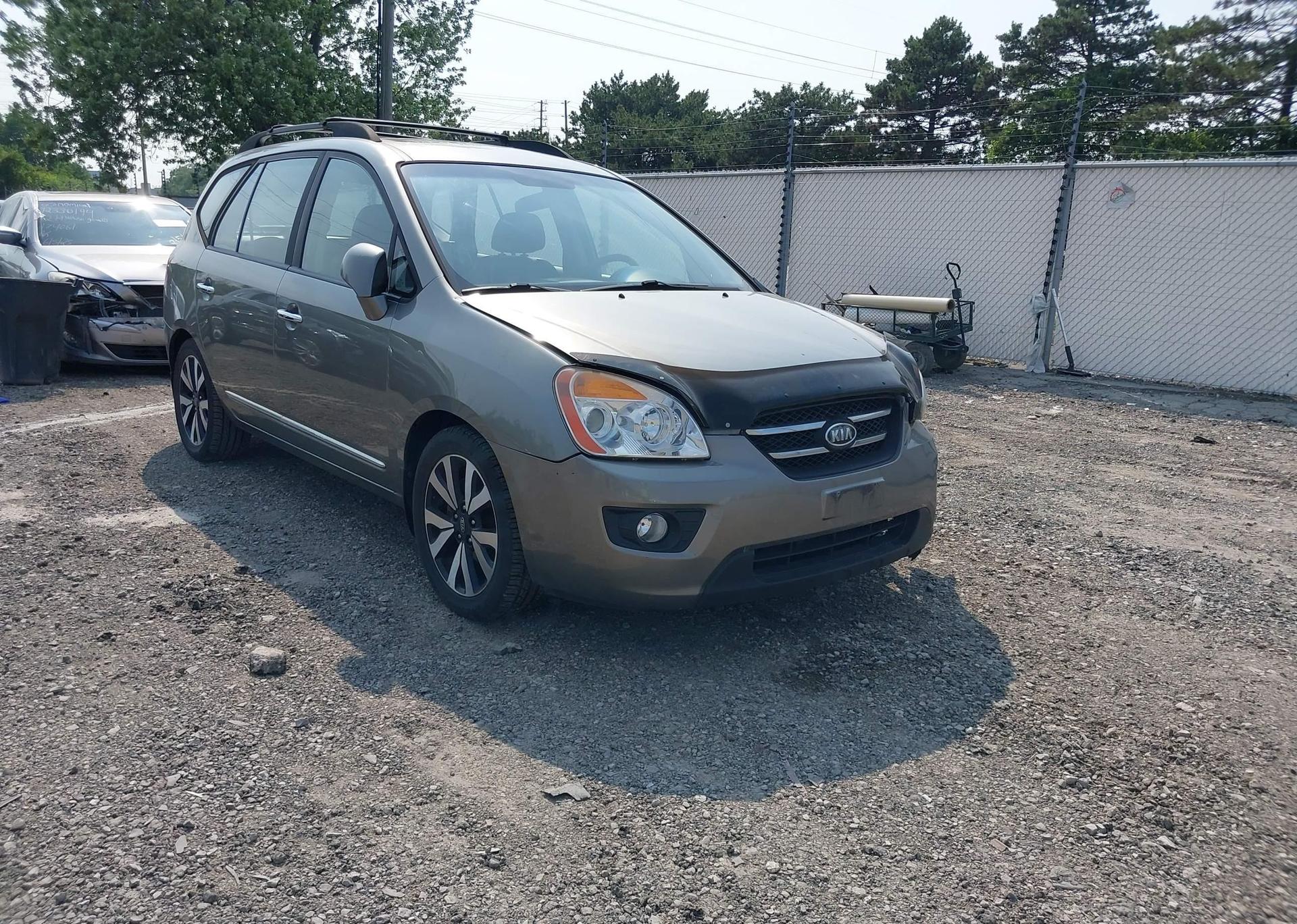 2010 KIA RONDO EX