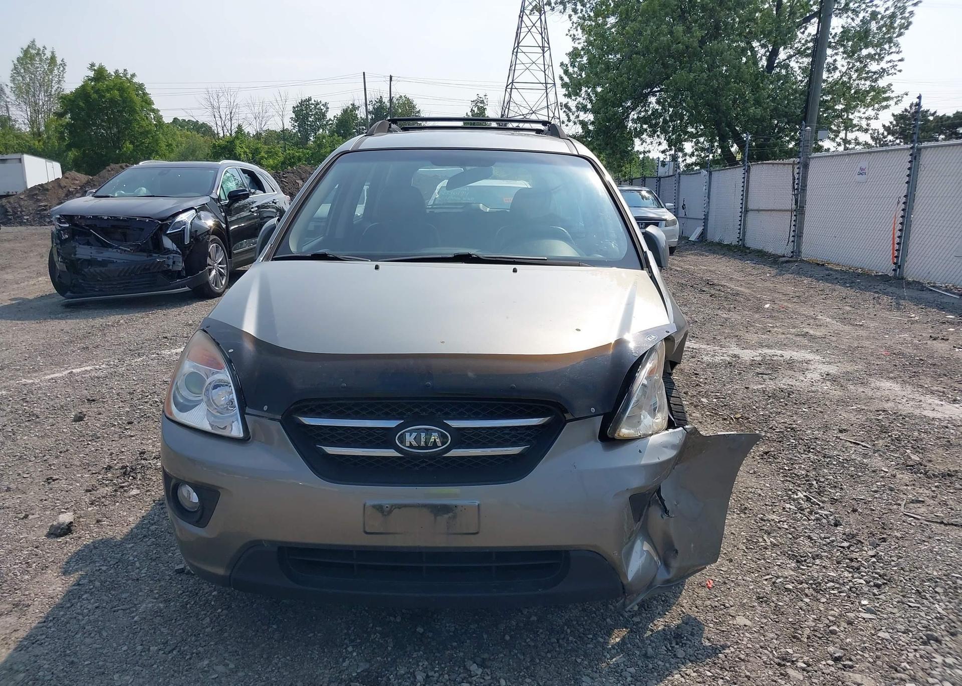 2010 KIA RONDO EX