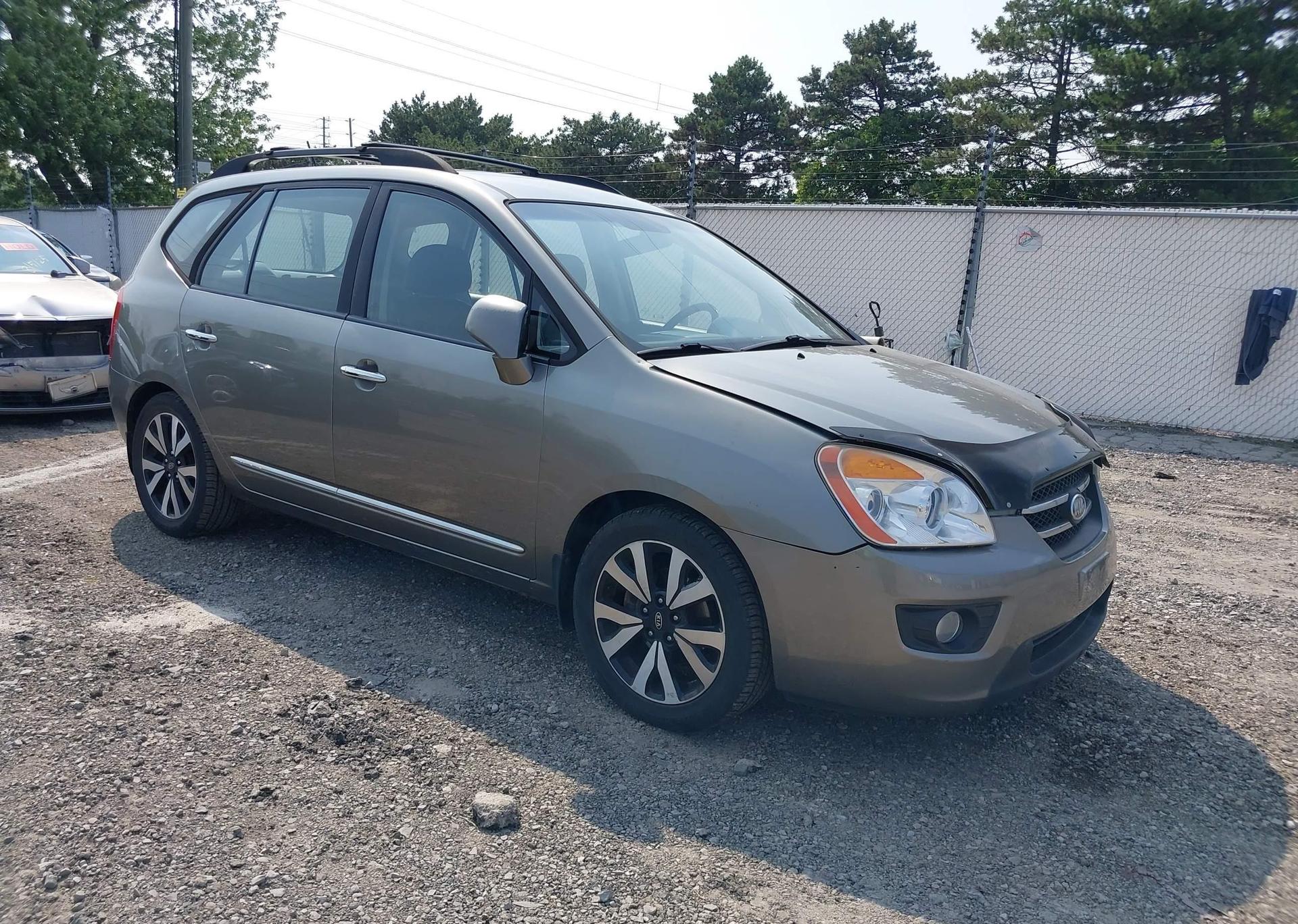 2010 KIA RONDO EX