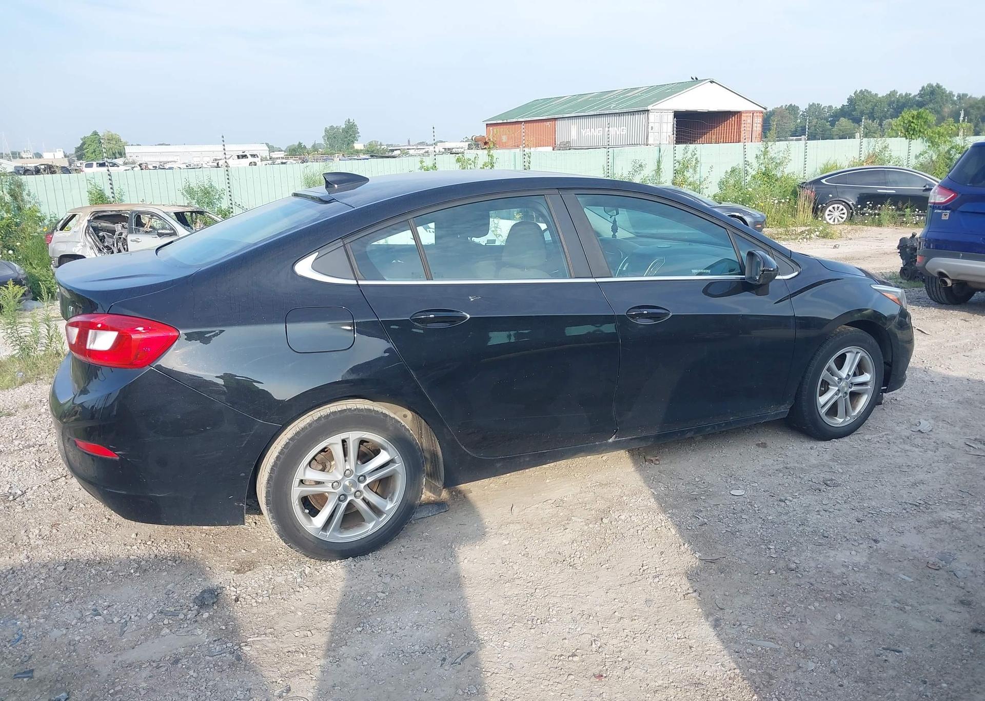 2016 CHEVROLET CRUZE LT