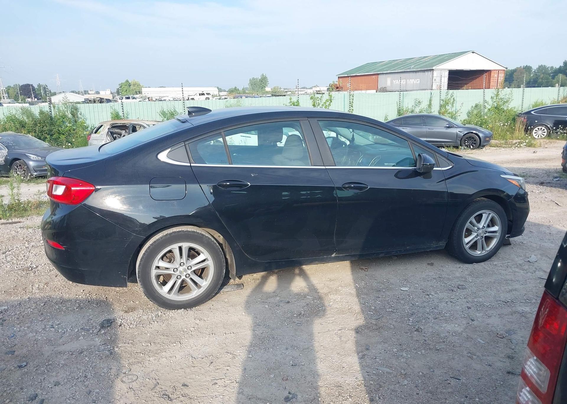 2016 CHEVROLET CRUZE LT