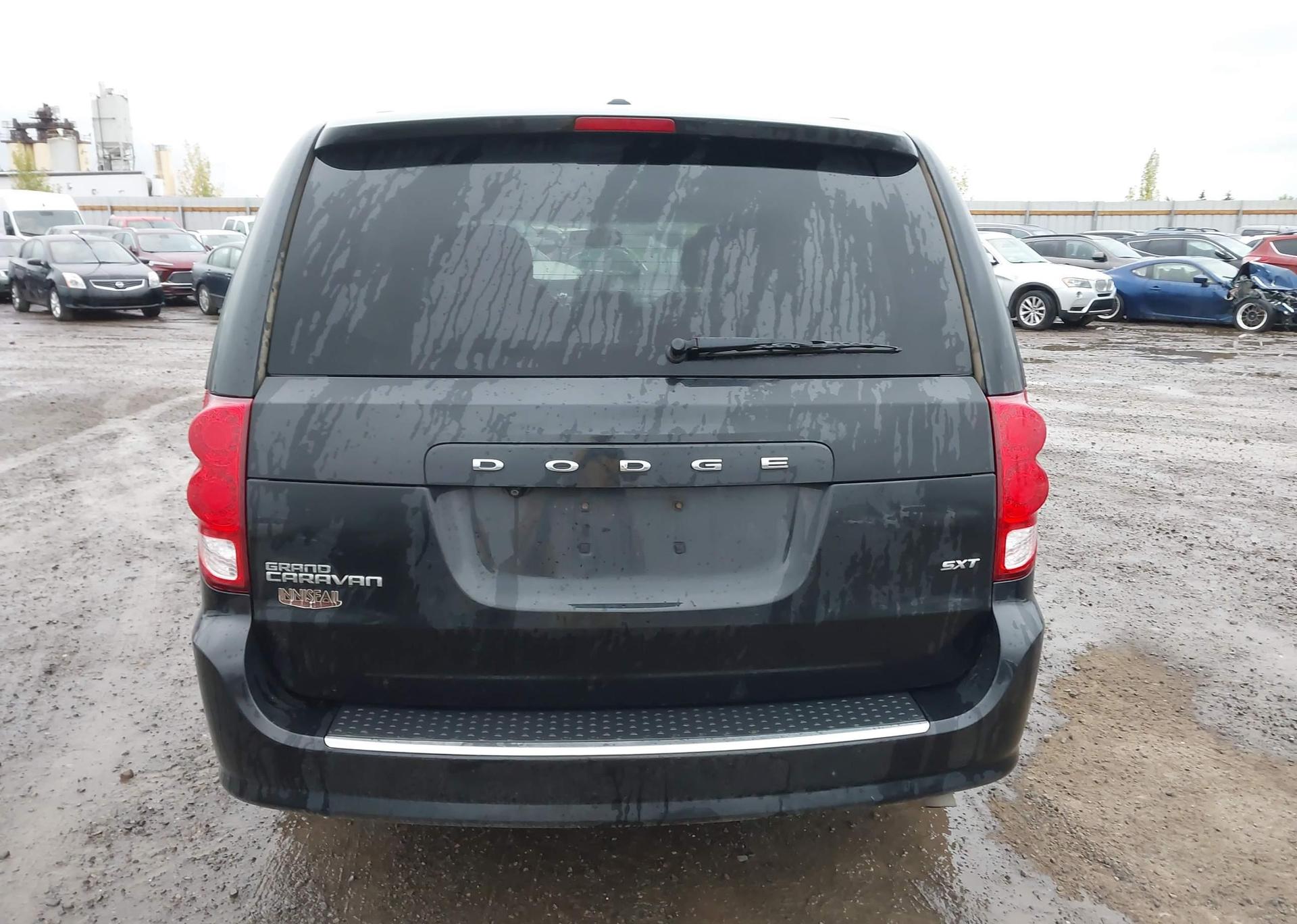 2016 DODGE GRAND CARAVAN SE