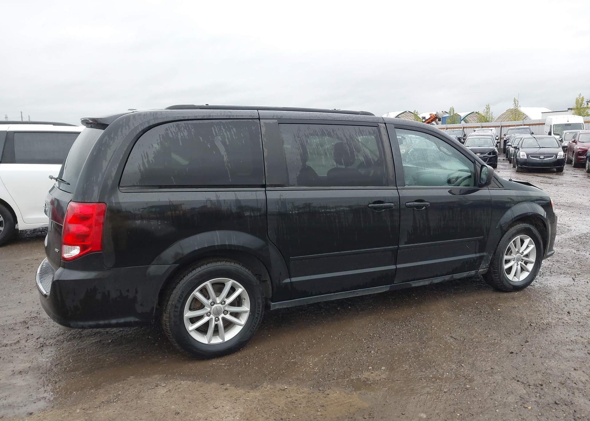 2016 DODGE GRAND CARAVAN SE