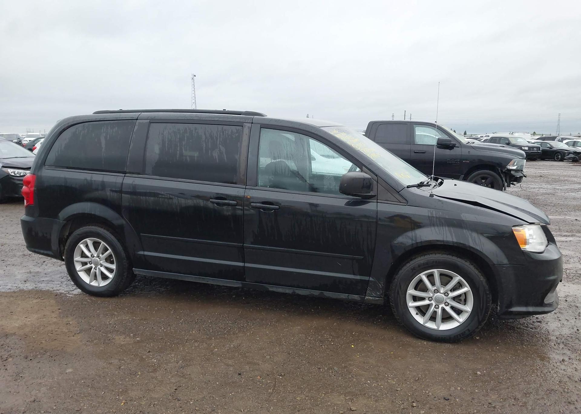 2016 DODGE GRAND CARAVAN SE
