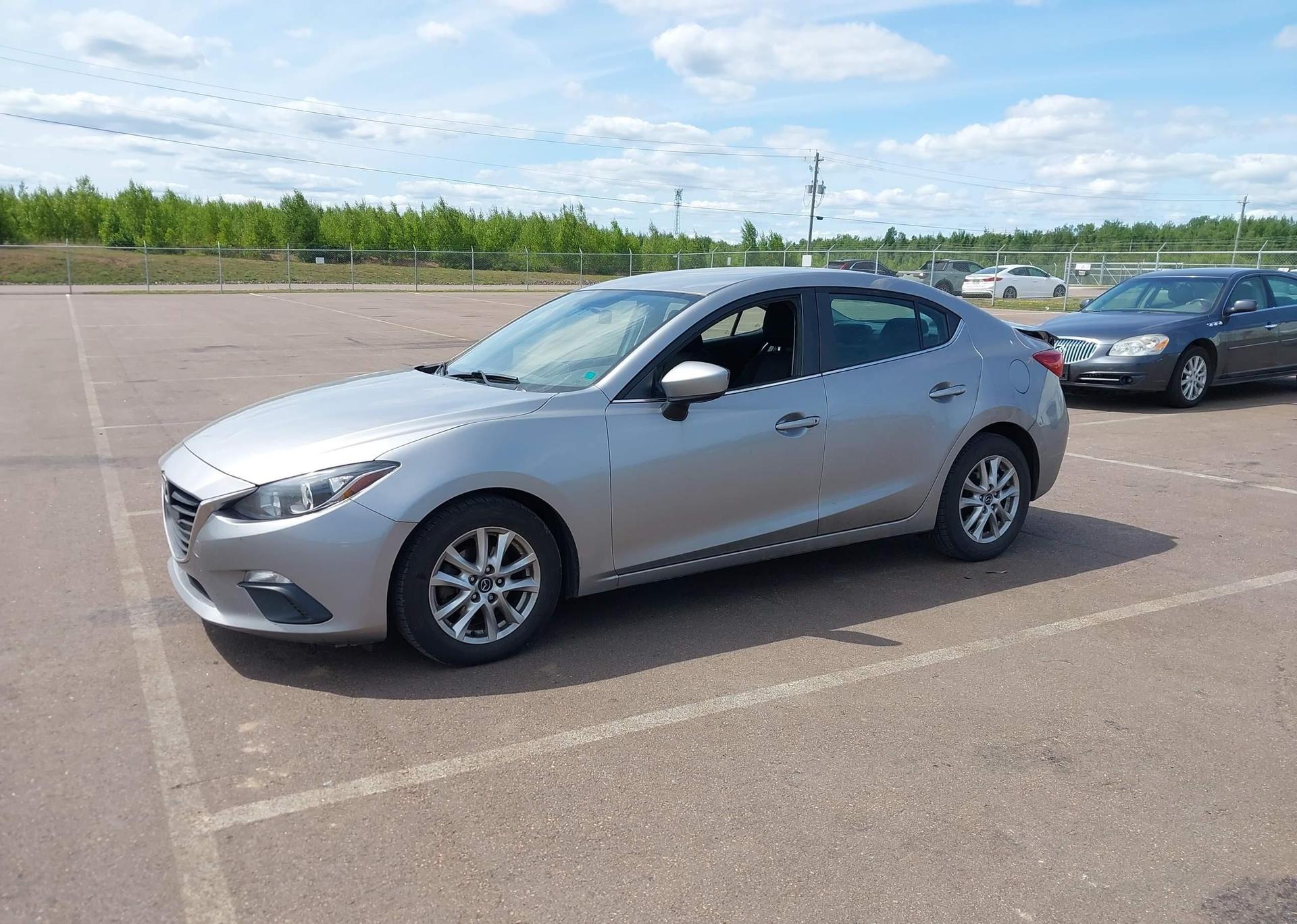 2016 MAZDA 3 TOURING