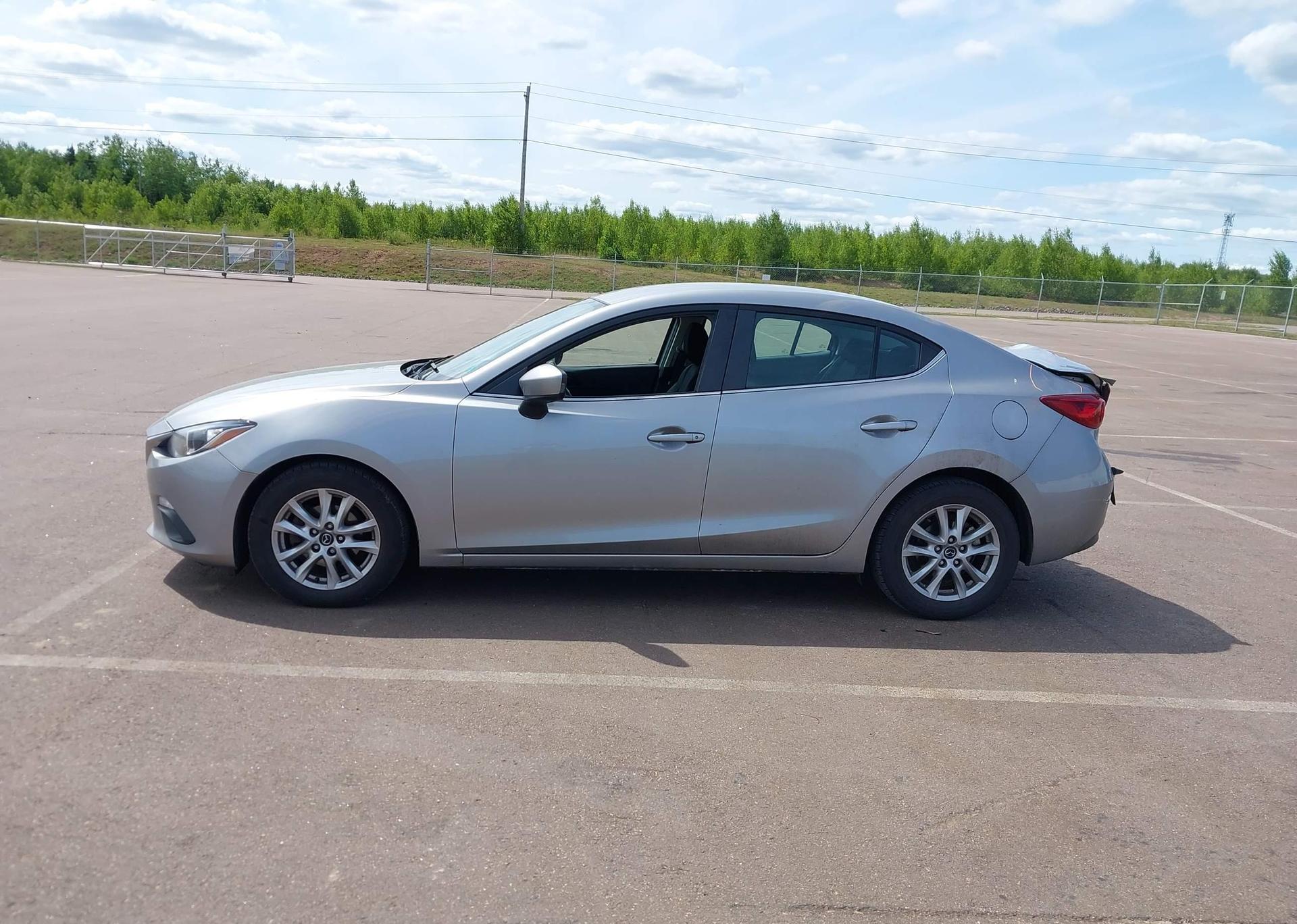 2016 MAZDA 3 TOURING