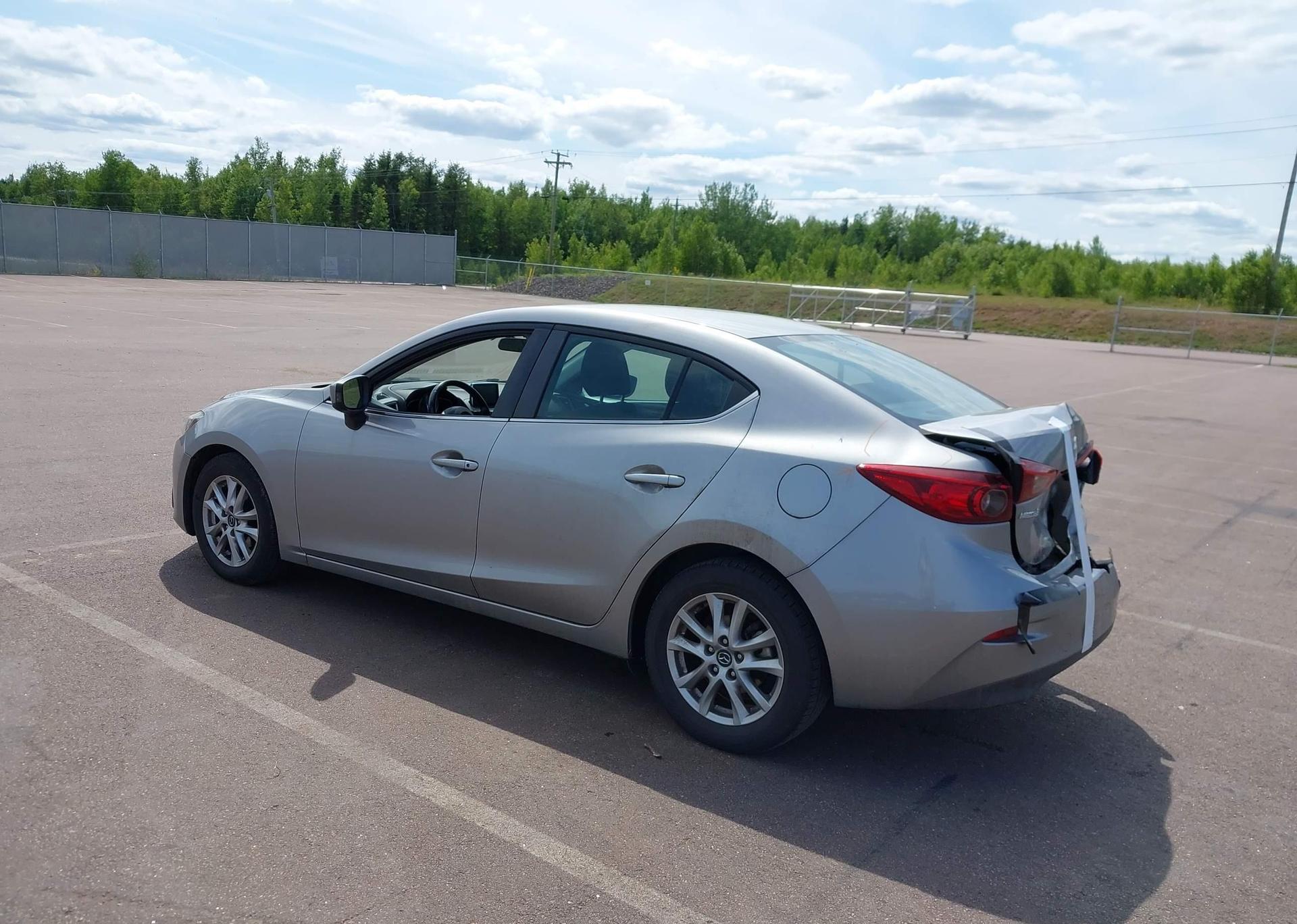 2016 MAZDA 3 TOURING