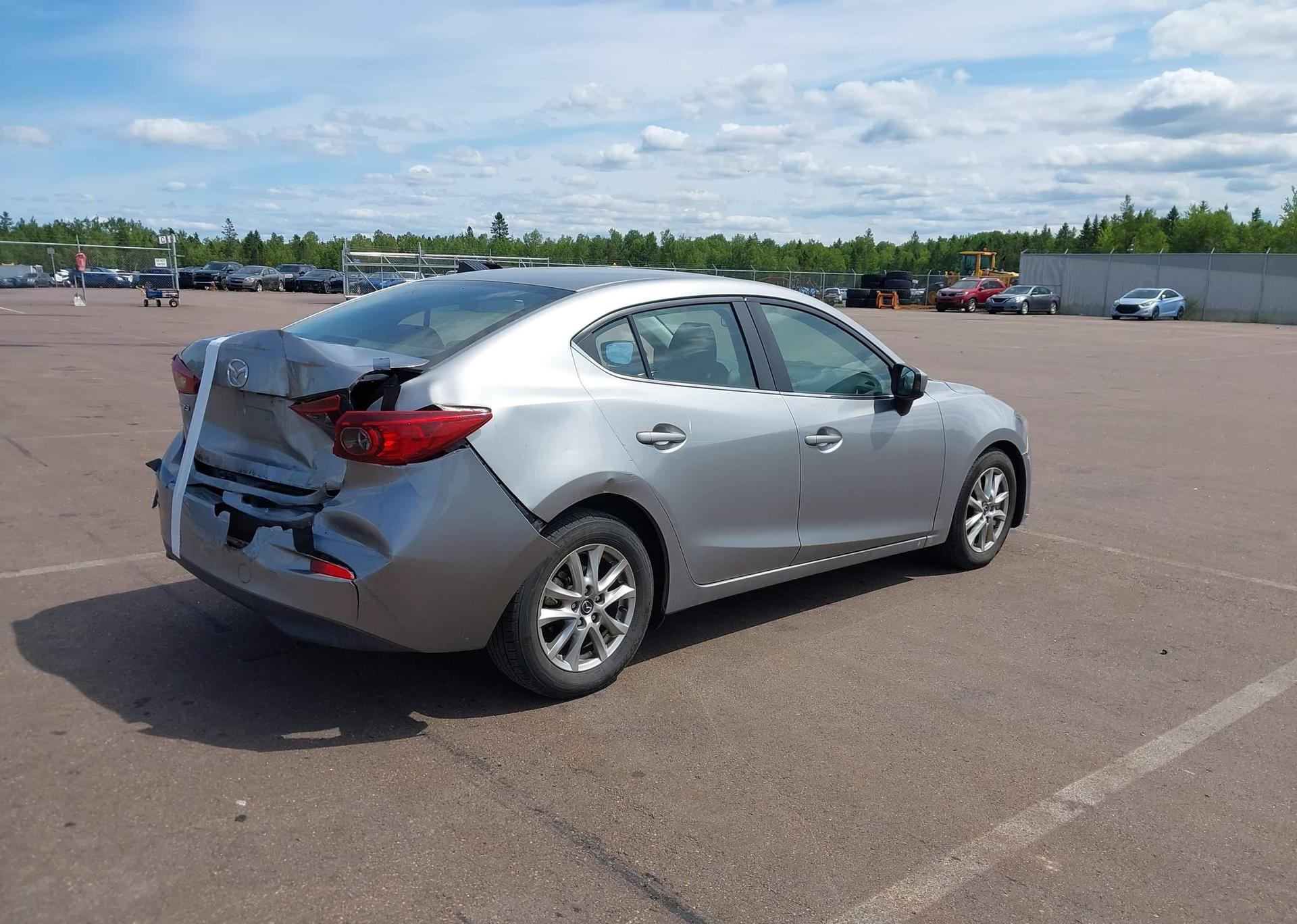 2016 MAZDA 3 TOURING
