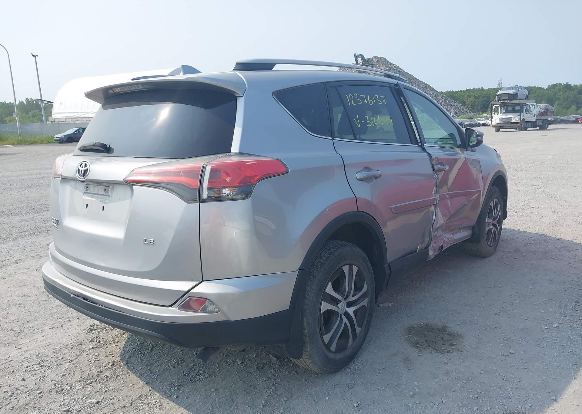 2017 TOYOTA RAV4 LE
