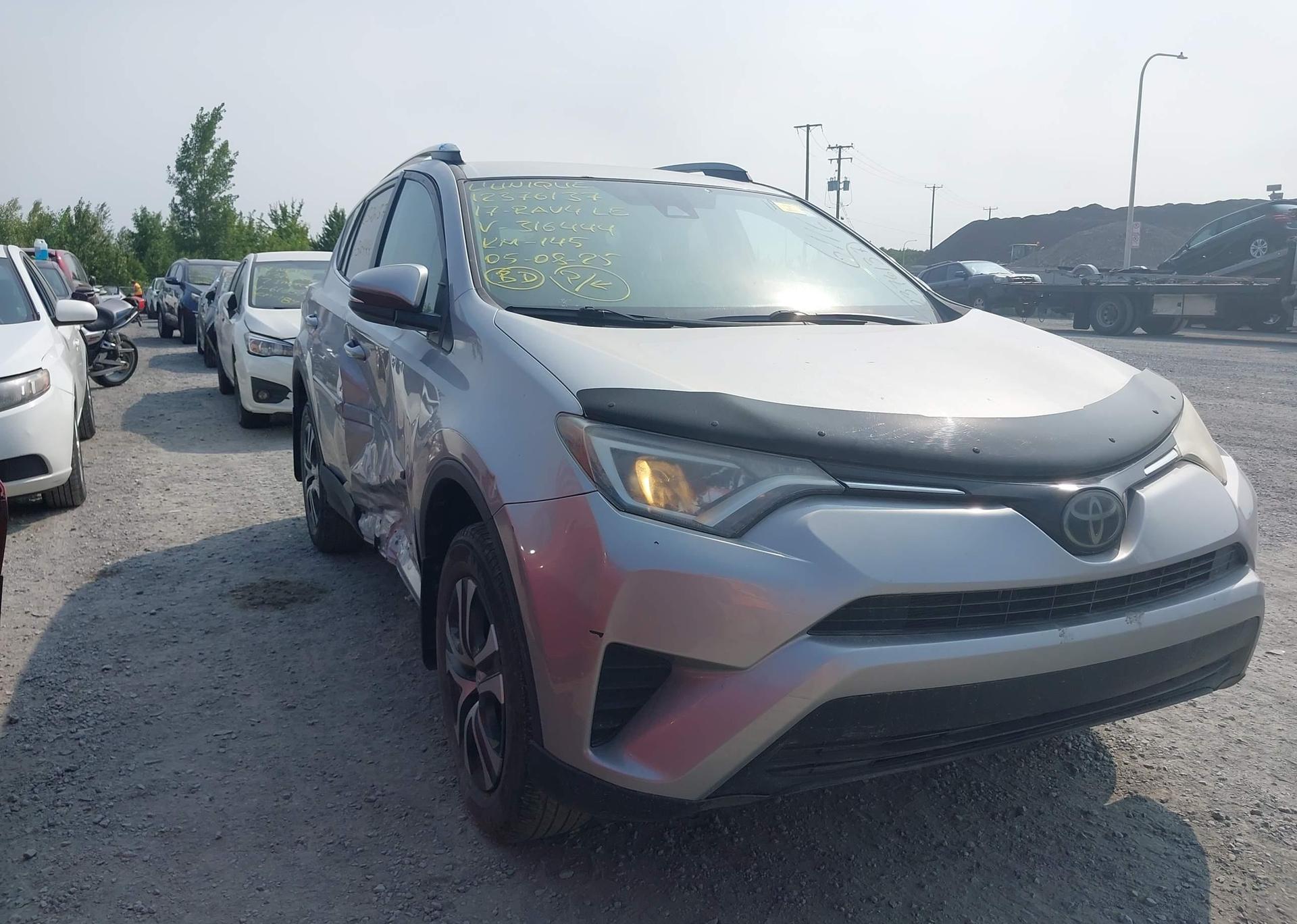 2017 TOYOTA RAV4 LE