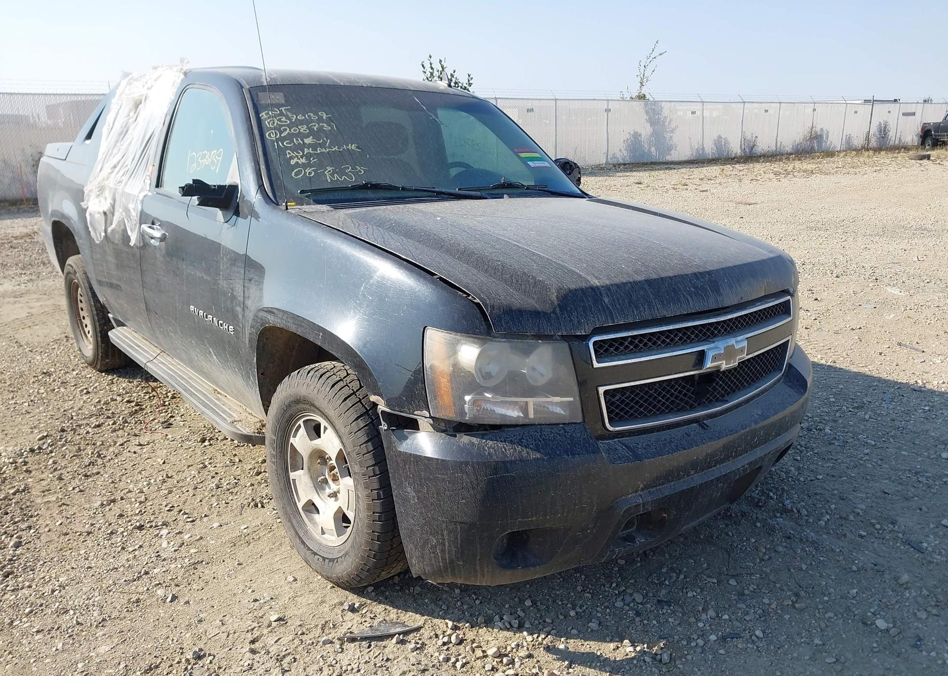 2011 CHEVROLET AVALANCHE LS