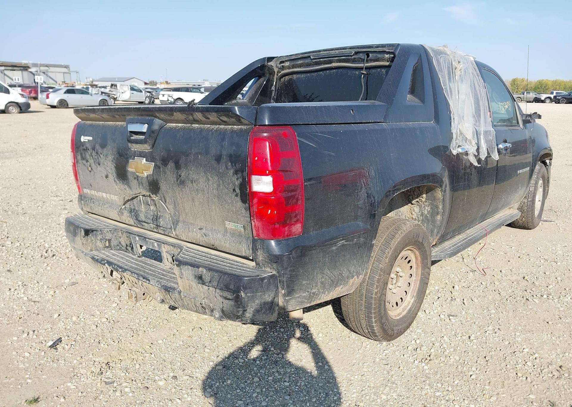 2011 CHEVROLET AVALANCHE LS