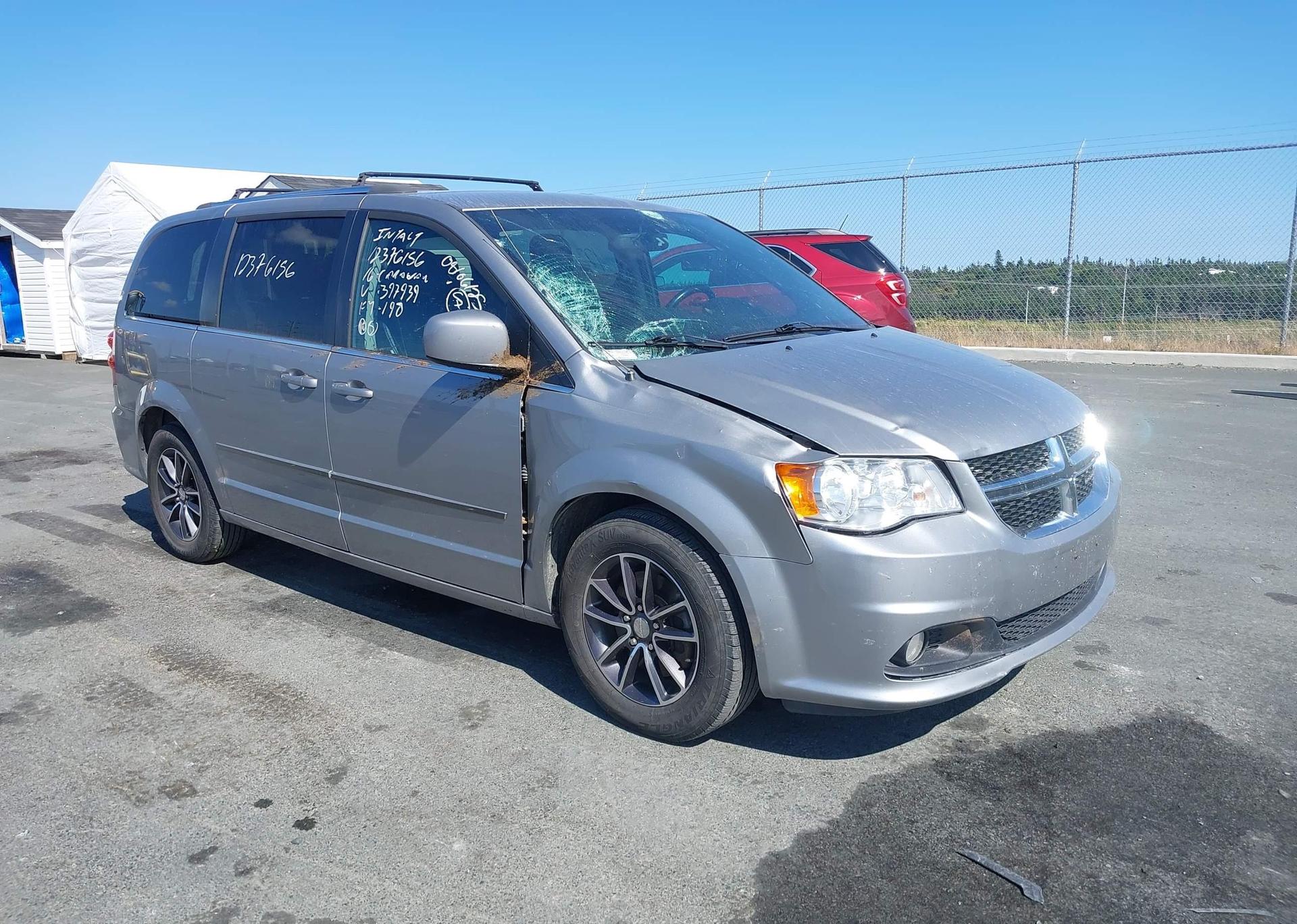 2016 DODGE GRAND CARAVAN SE