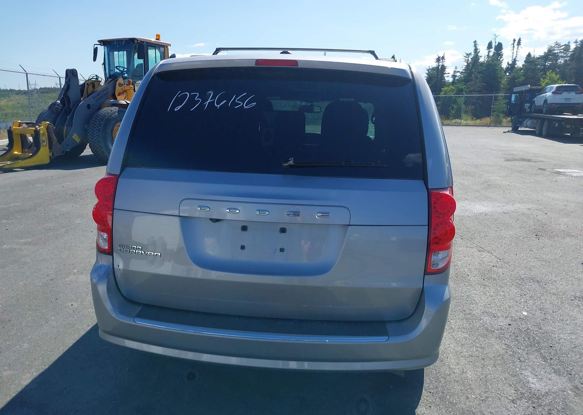 2016 DODGE GRAND CARAVAN SE