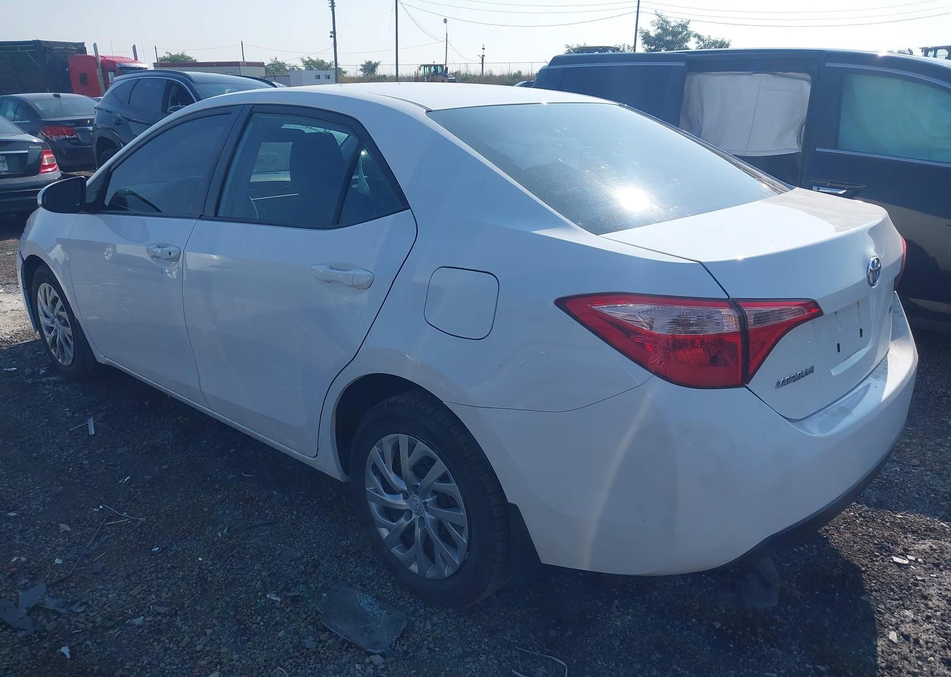 2018 TOYOTA COROLLA