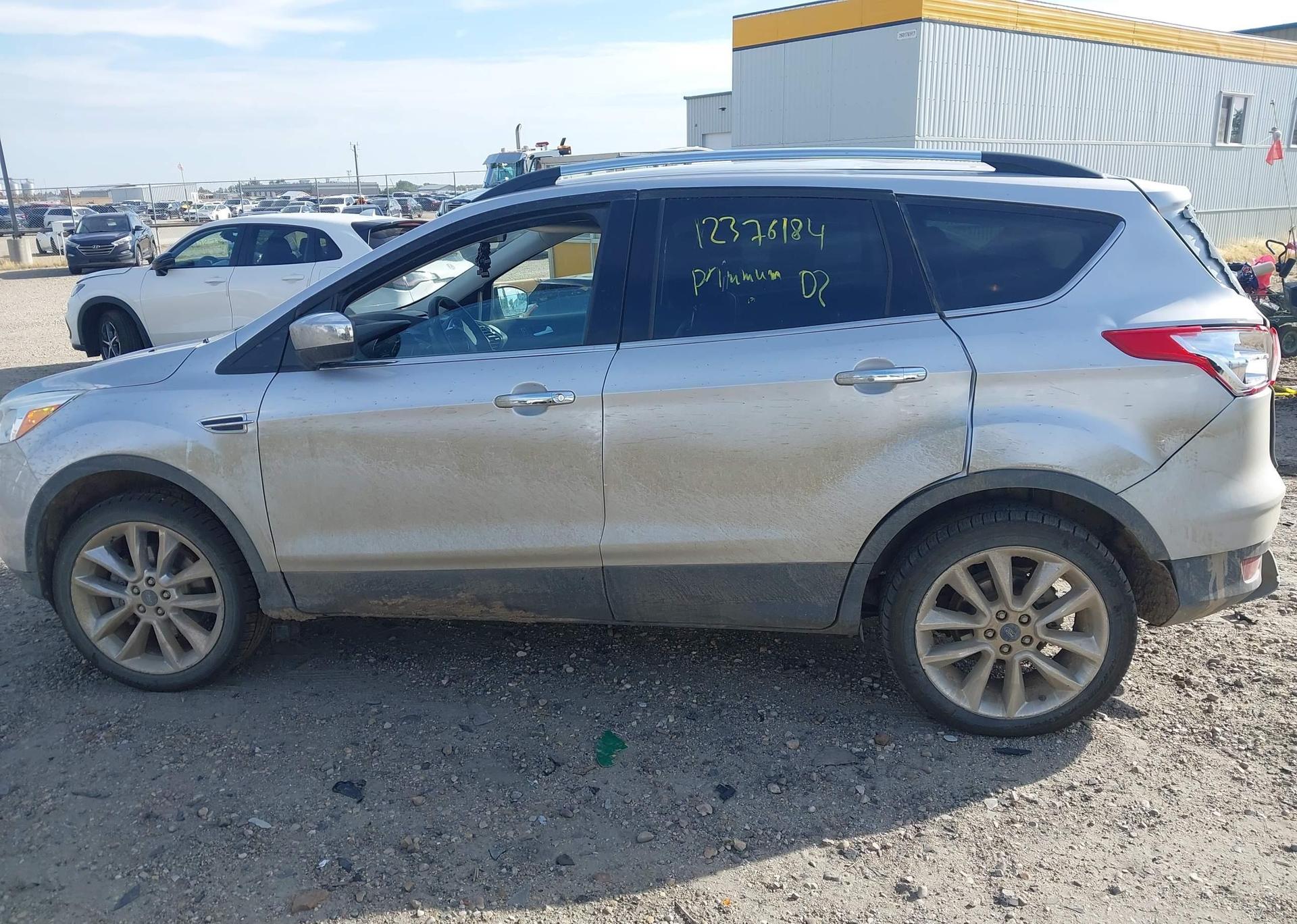 2016 FORD ESCAPE SE