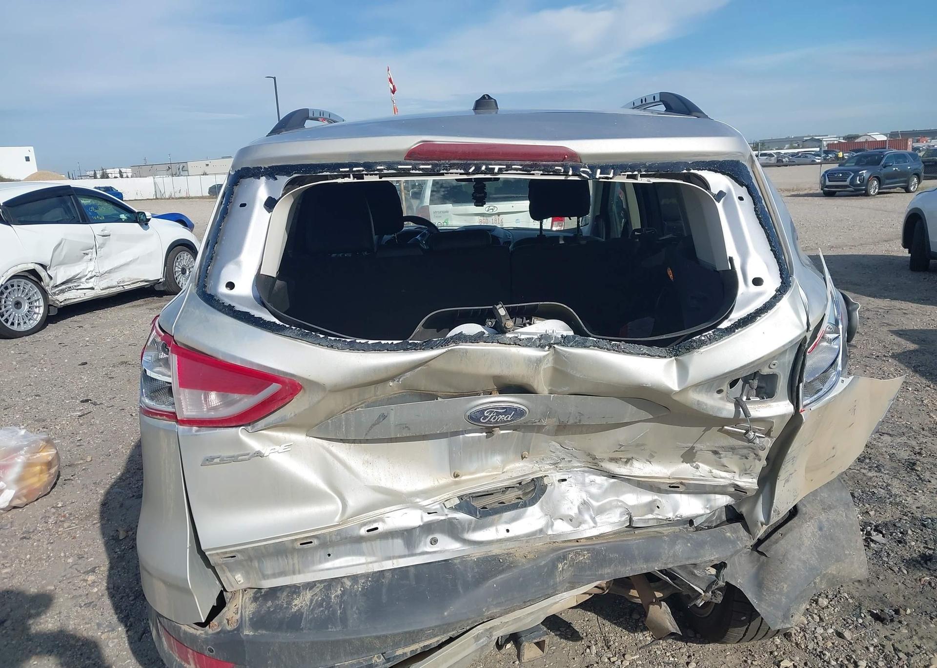 2016 FORD ESCAPE SE