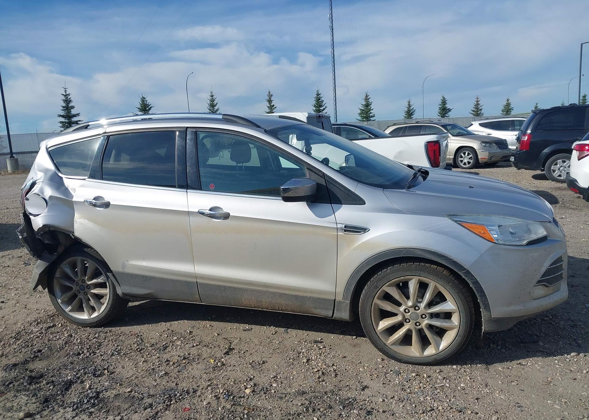 2016 FORD ESCAPE SE