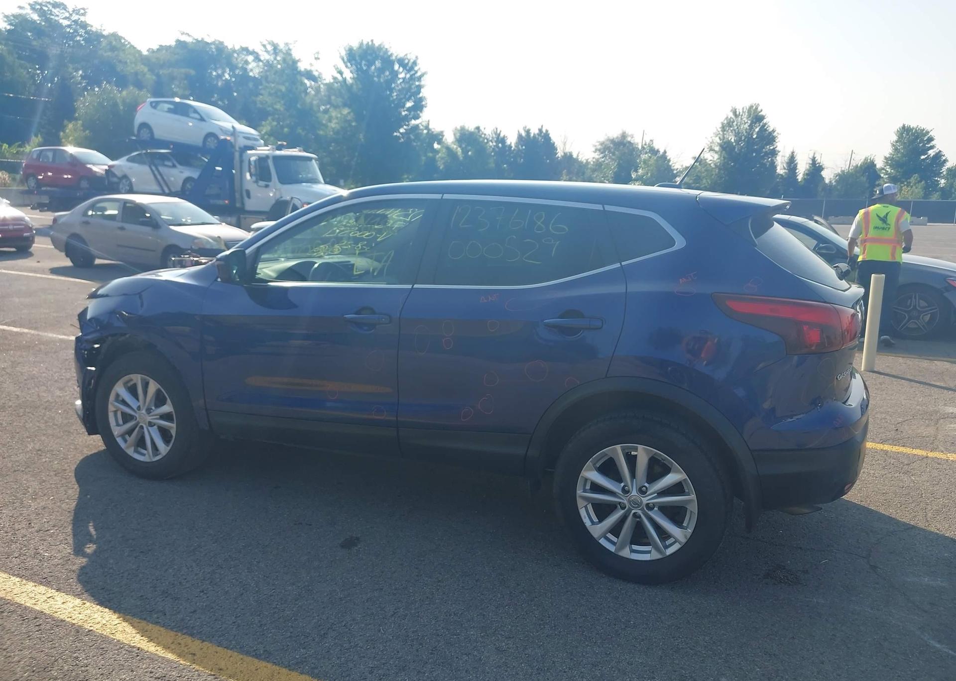 2017 NISSAN QASHQAI S