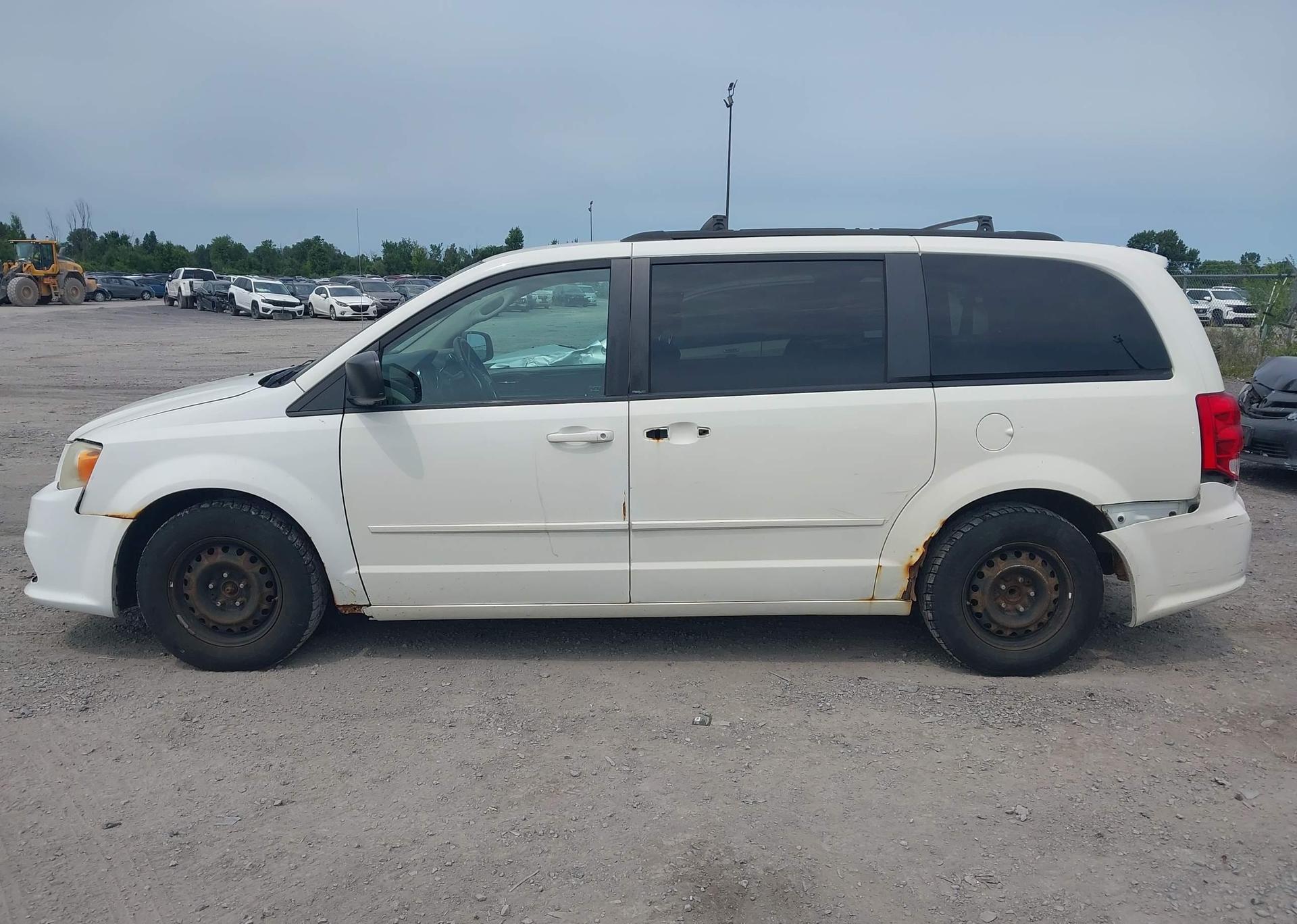 2012 DODGE GRAND CARAVAN SE