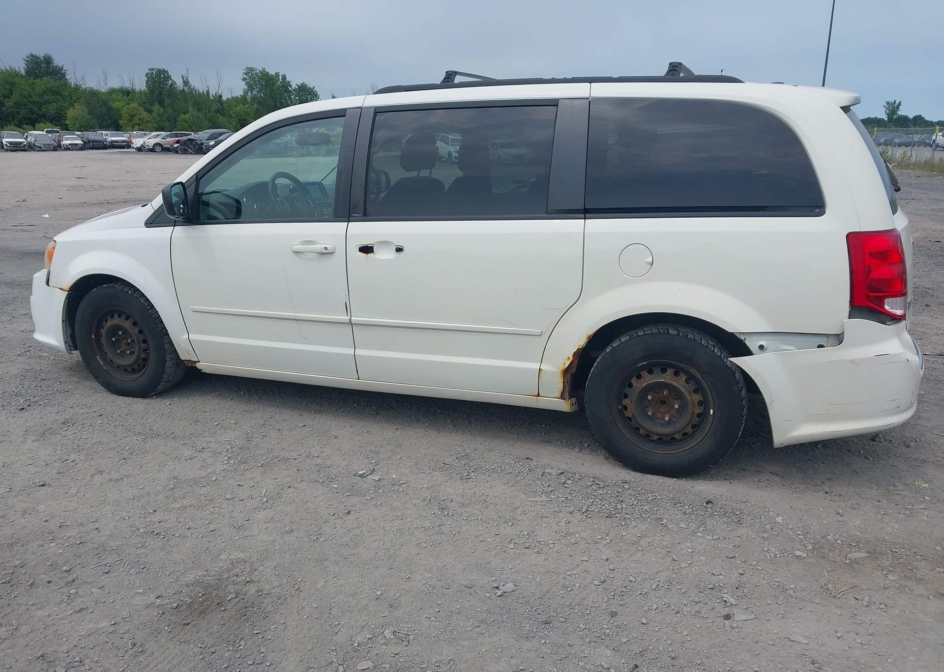 2012 DODGE GRAND CARAVAN SE