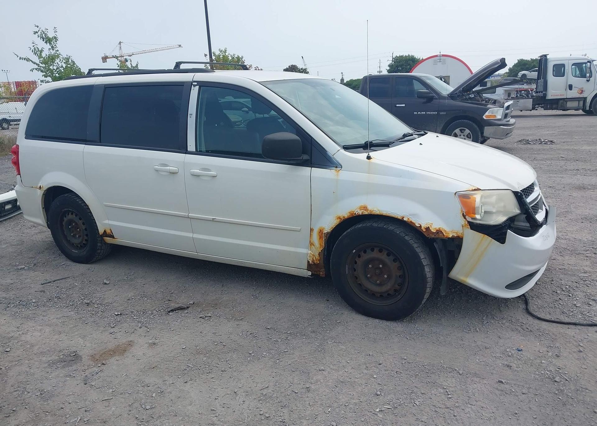 2012 DODGE GRAND CARAVAN SE