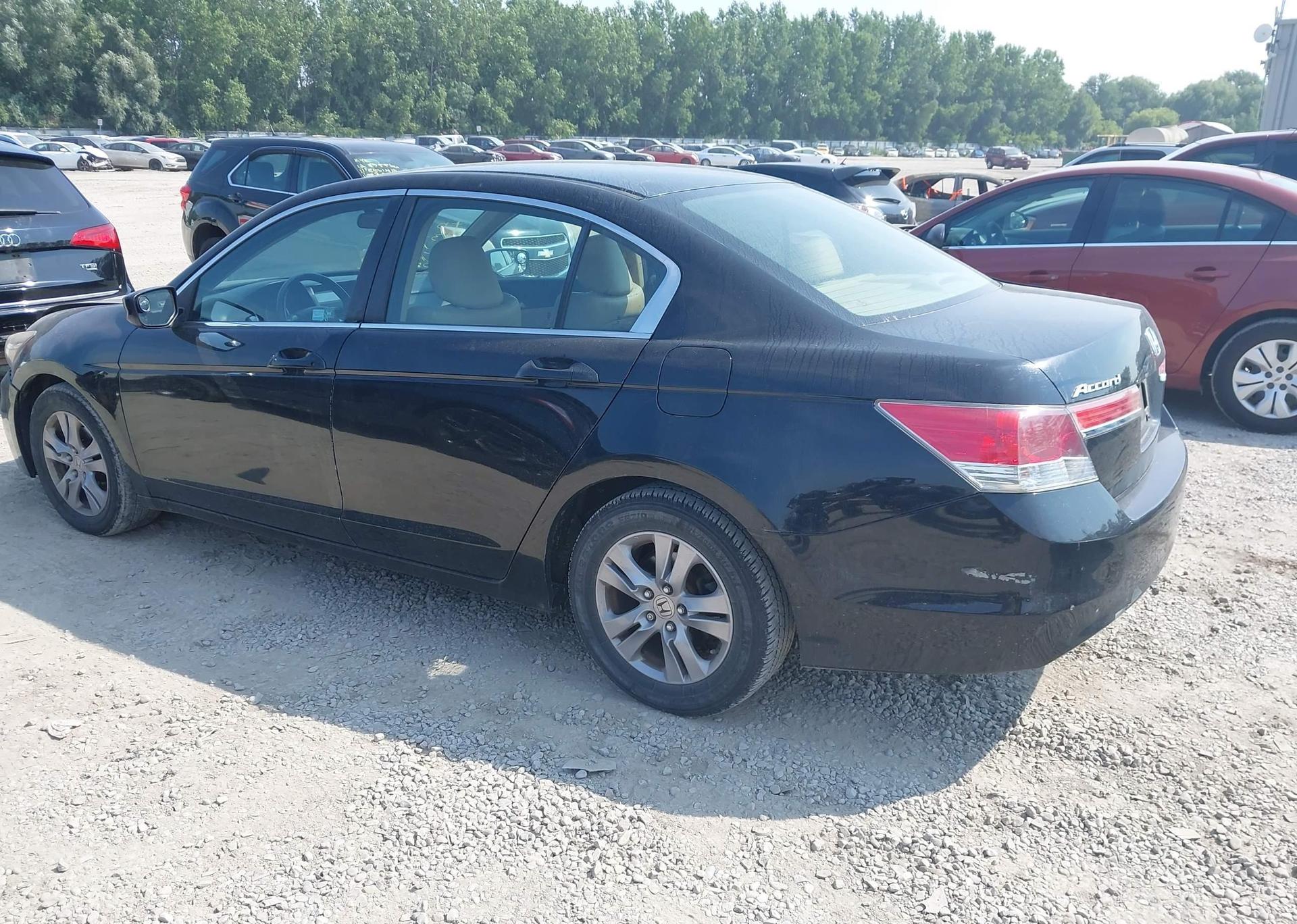 2012 HONDA ACCORD SE