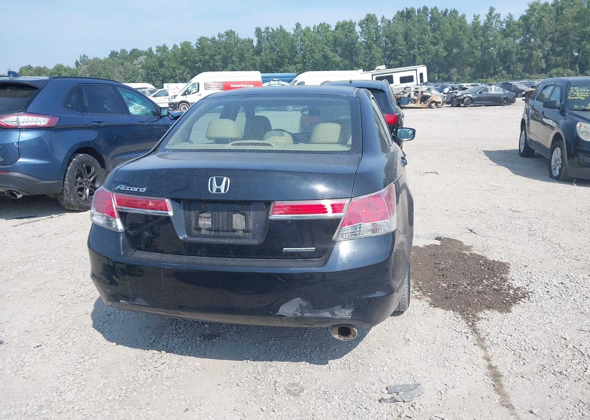 2012 HONDA ACCORD SE