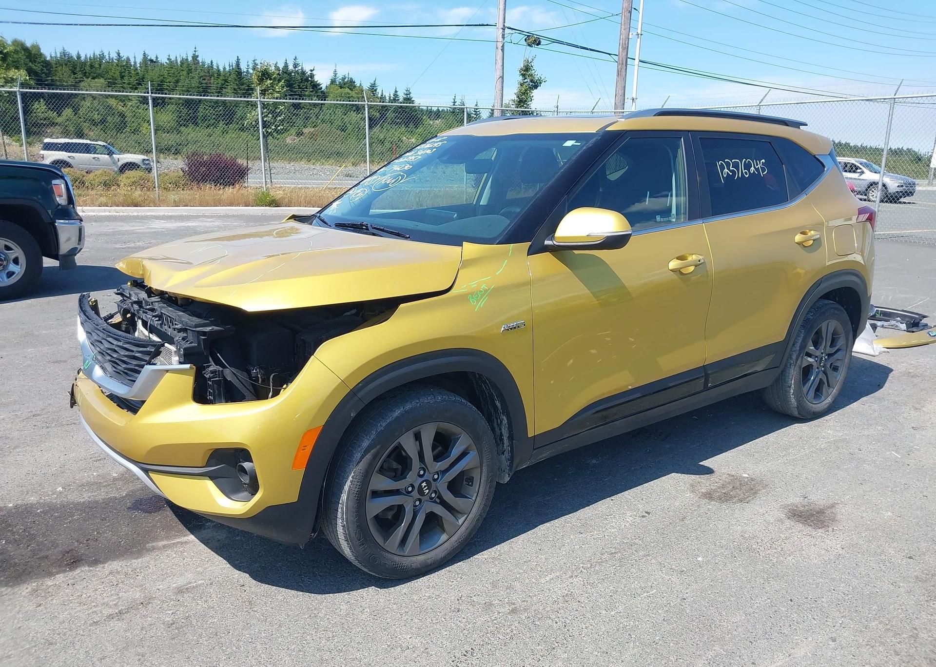 2021 KIA SELTOS EX