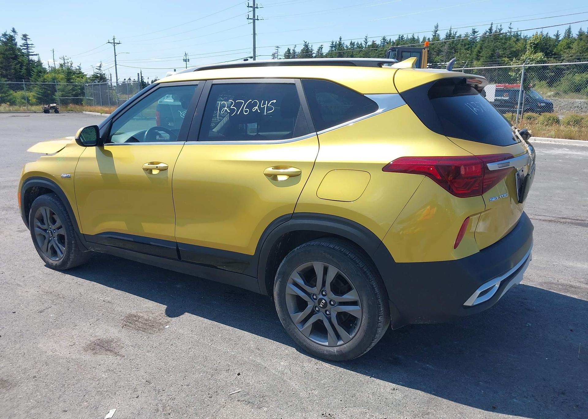 2021 KIA SELTOS EX