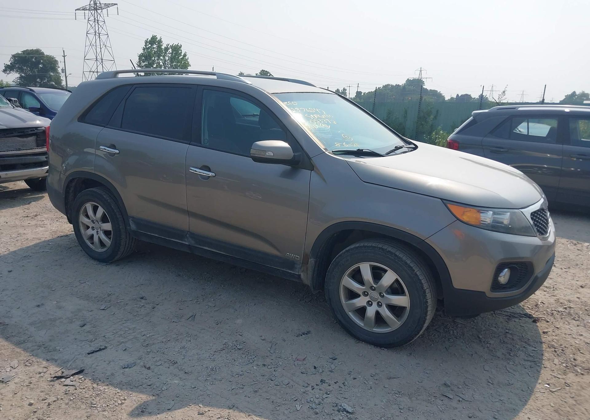 2011 KIA SORENTO LX V6