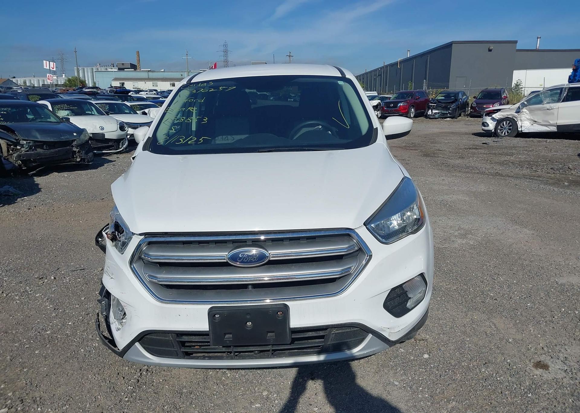 2017 FORD ESCAPE SE