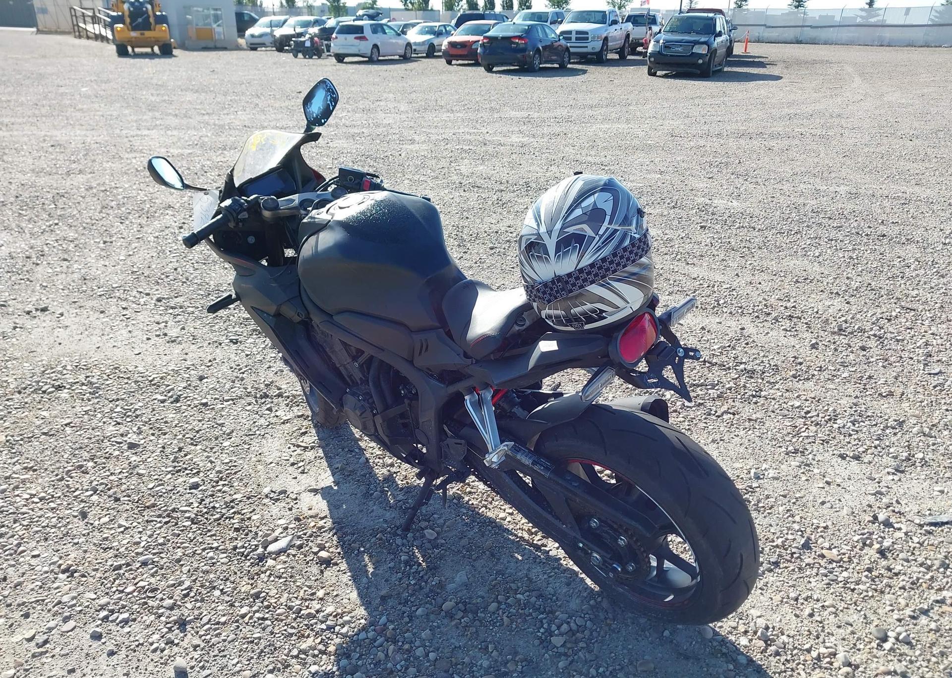 2023 HONDA CBR650 RA