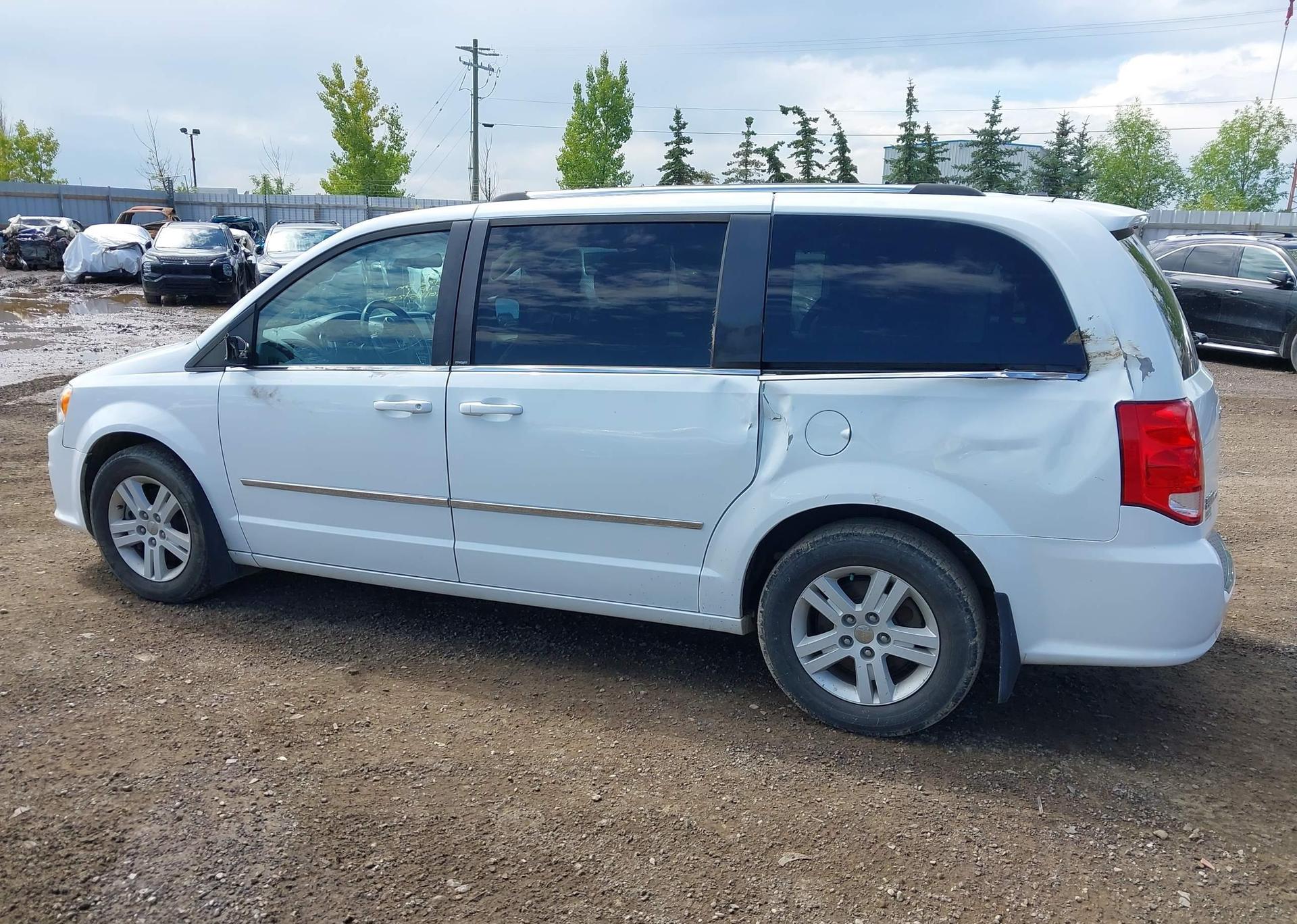2014 DODGE GRAND CARAVAN CREW