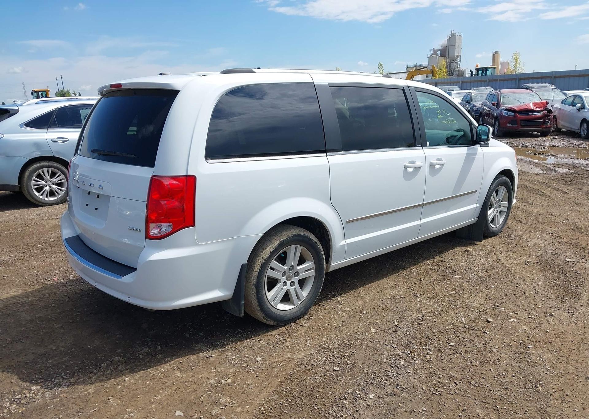 2014 DODGE GRAND CARAVAN CREW