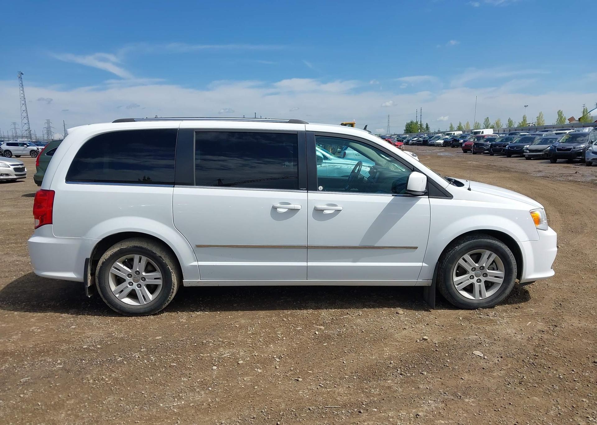 2014 DODGE GRAND CARAVAN CREW