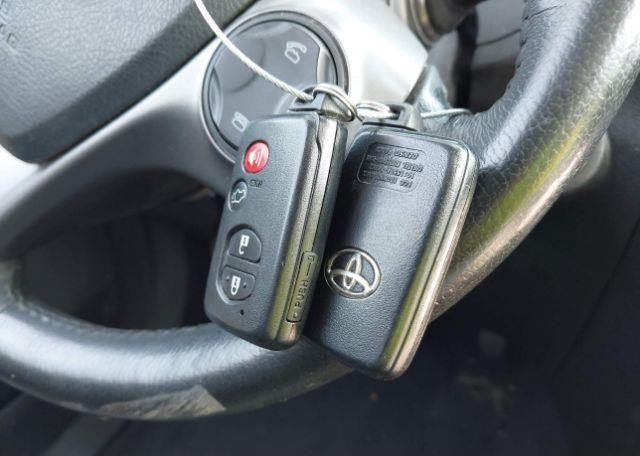 2013 TOYOTA VENZA LE