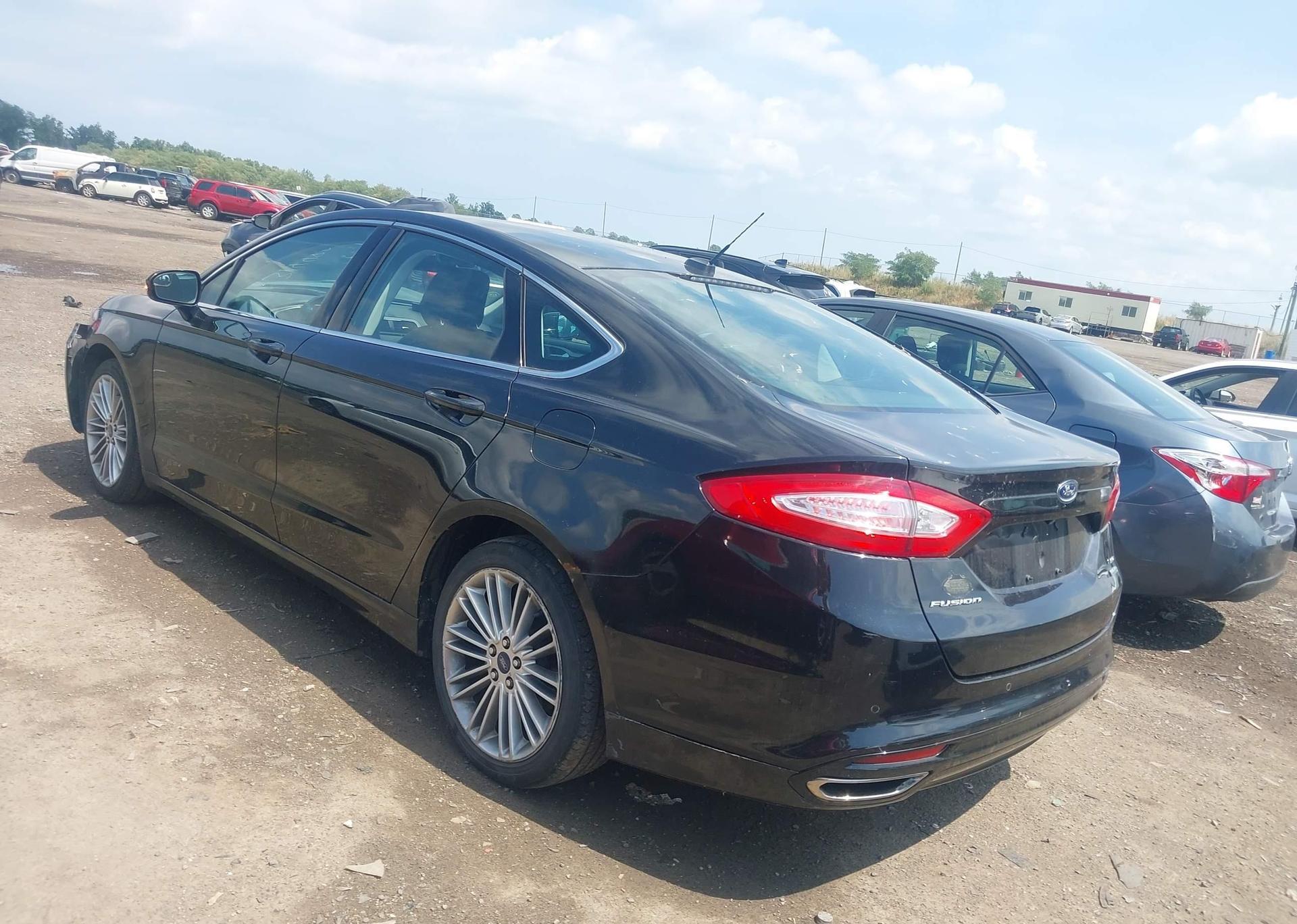 2013 FORD FUSION SE