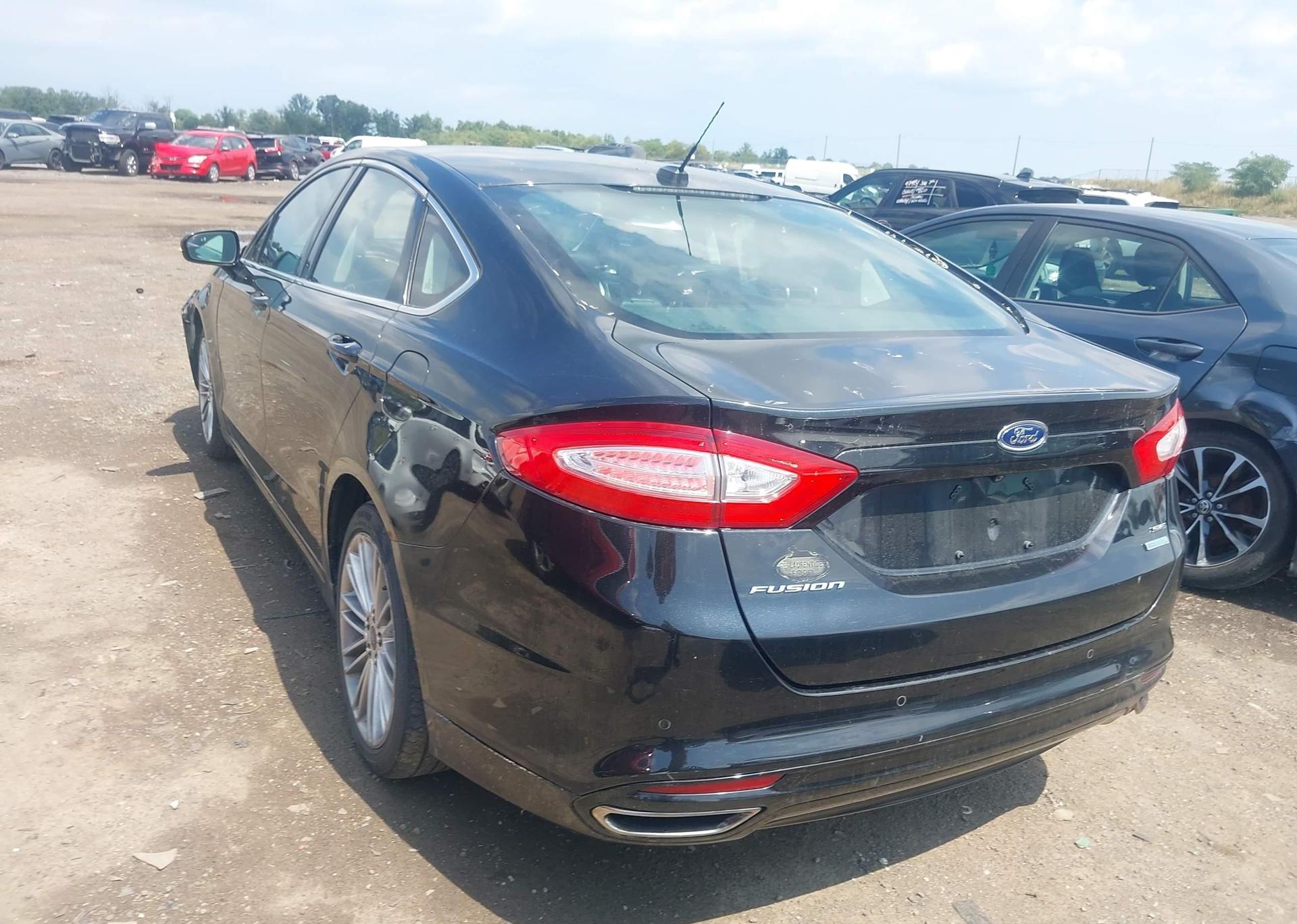 2013 FORD FUSION SE