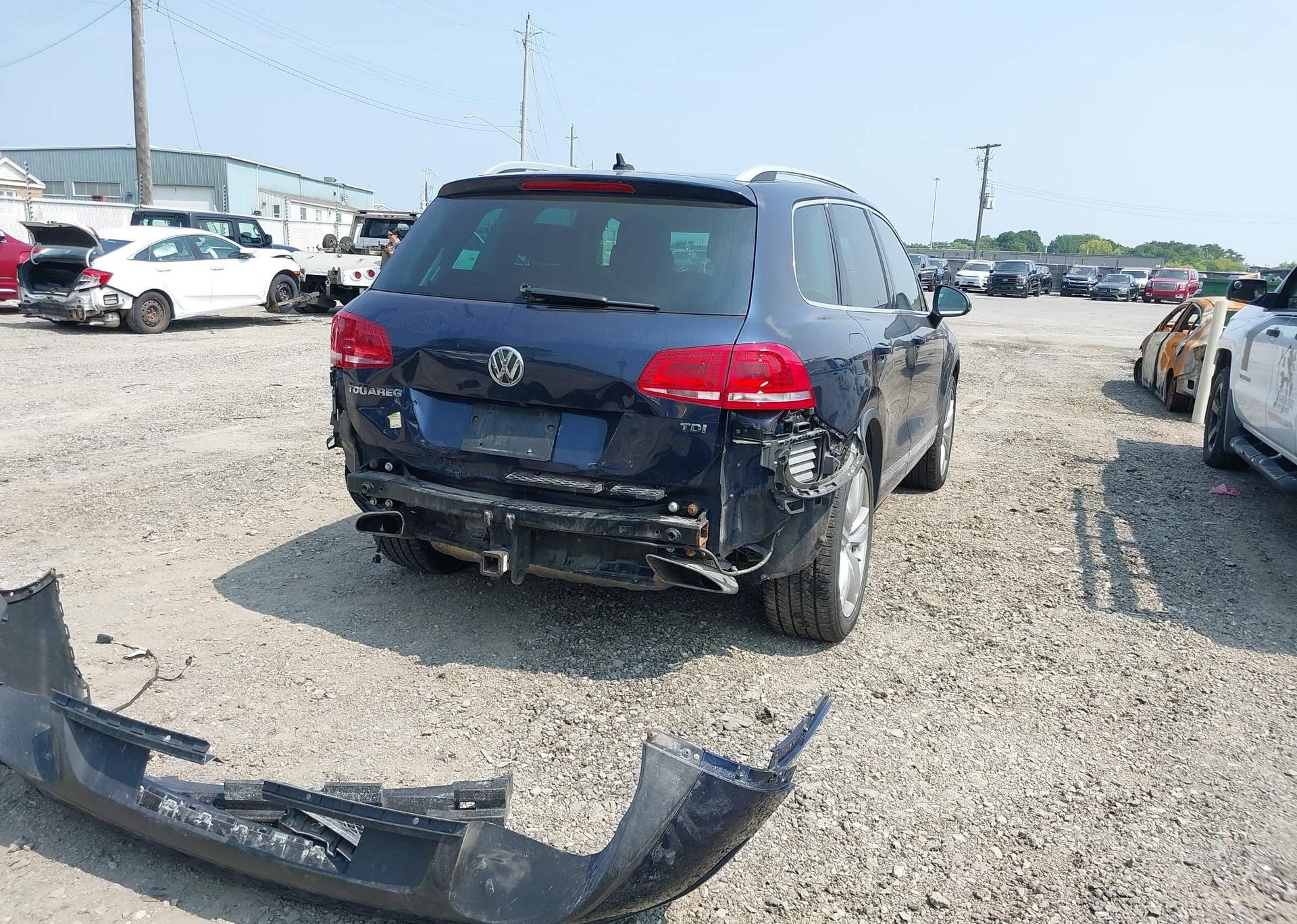 2013 VOLKSWAGEN TOUAREG V6 TDI