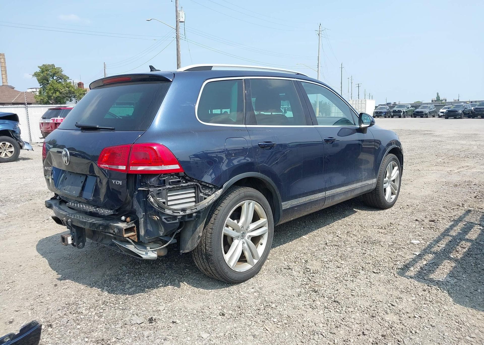2013 VOLKSWAGEN TOUAREG V6 TDI
